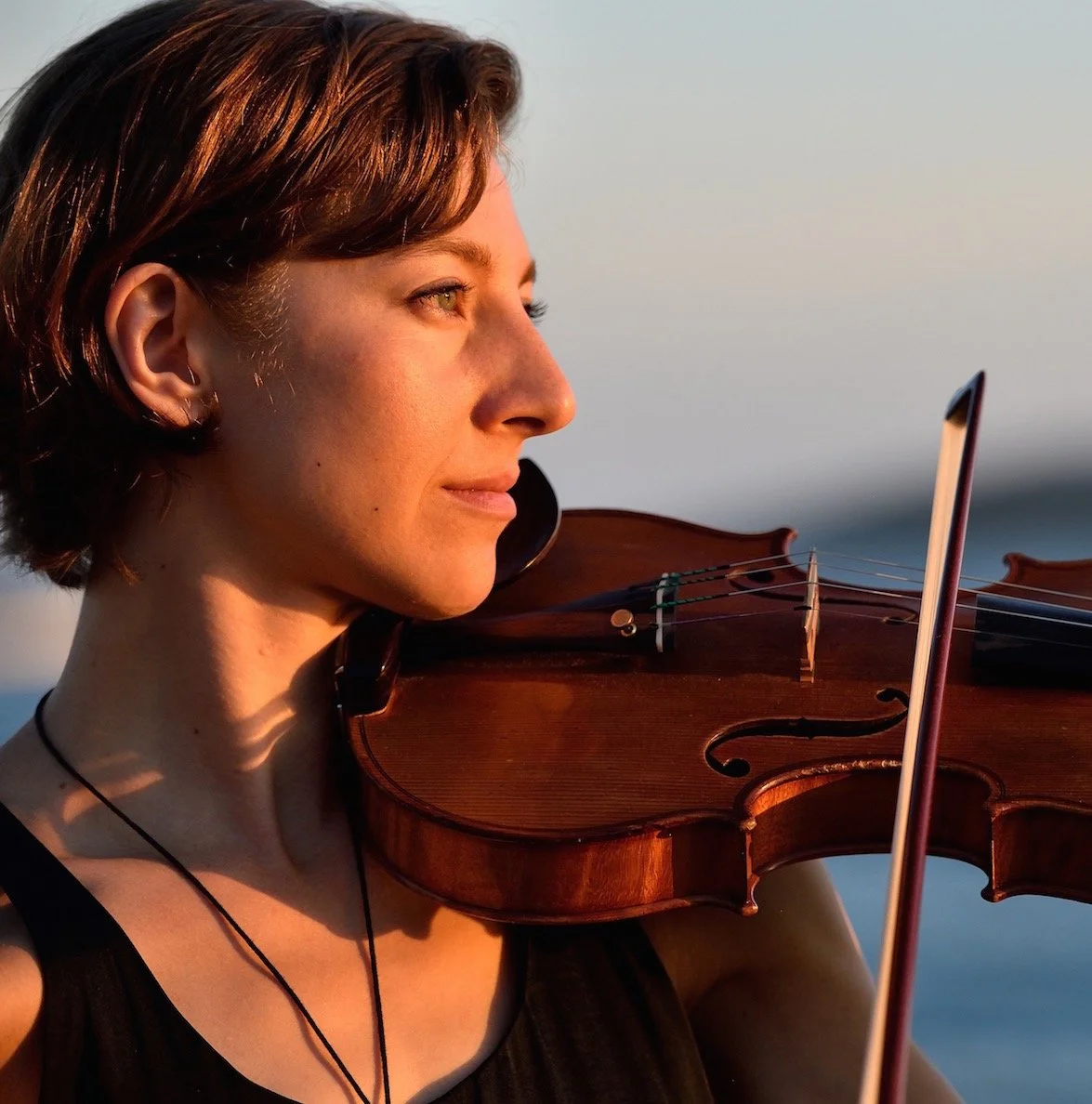 Yvette Holzwarth ~ Violin