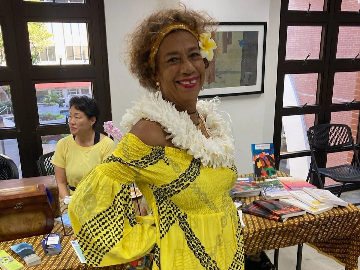 Kathryn+in+Yellow.jpg
