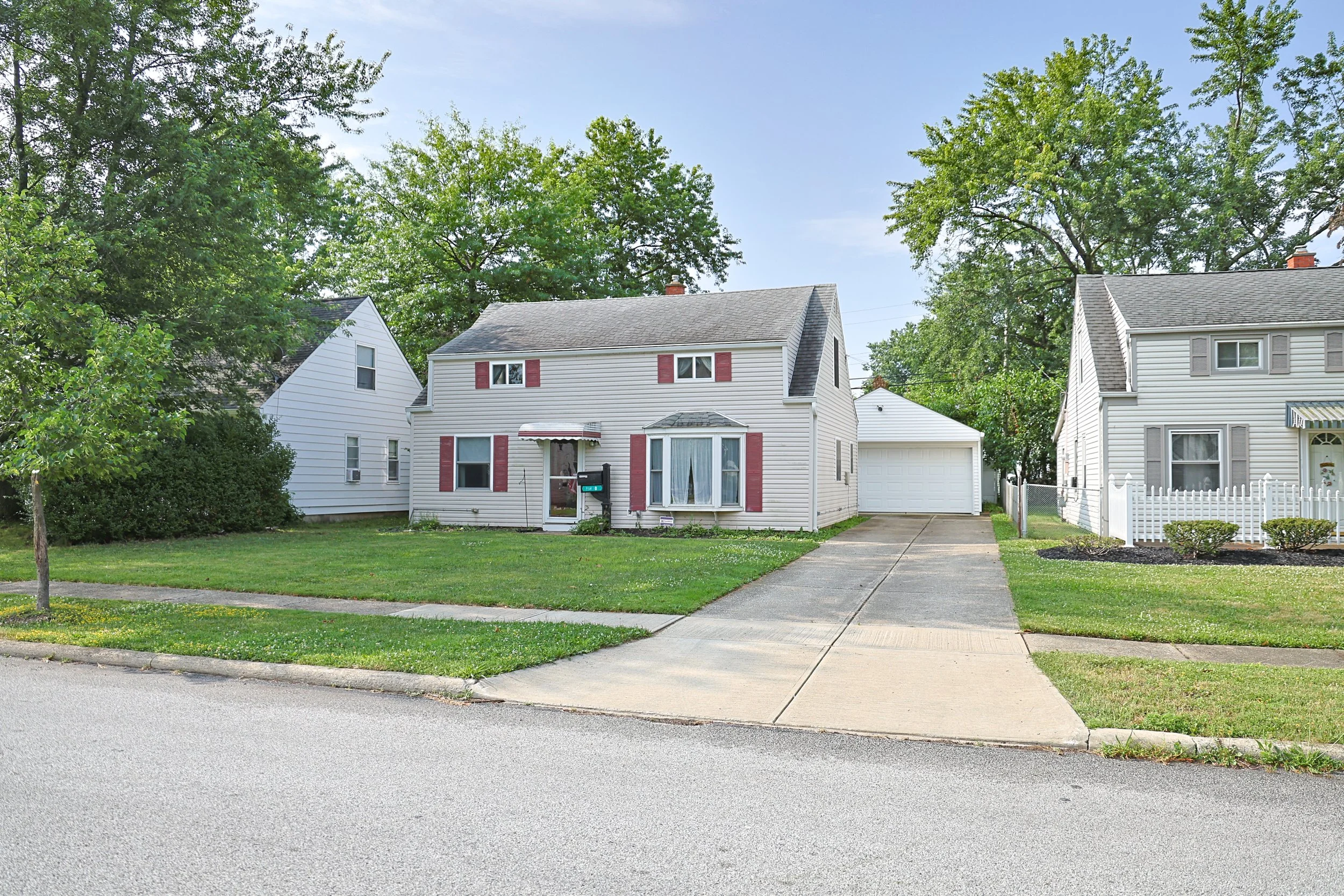 Drakefield Ave