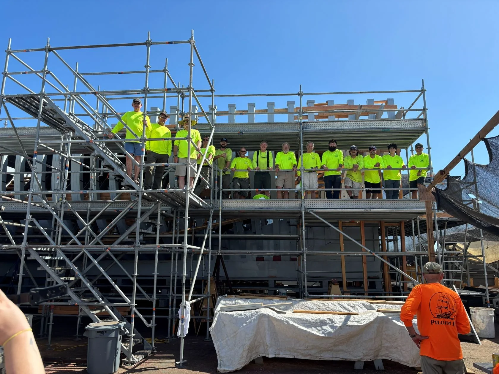 266 - CREW BEING DIRECTED BY VOLUNTEER