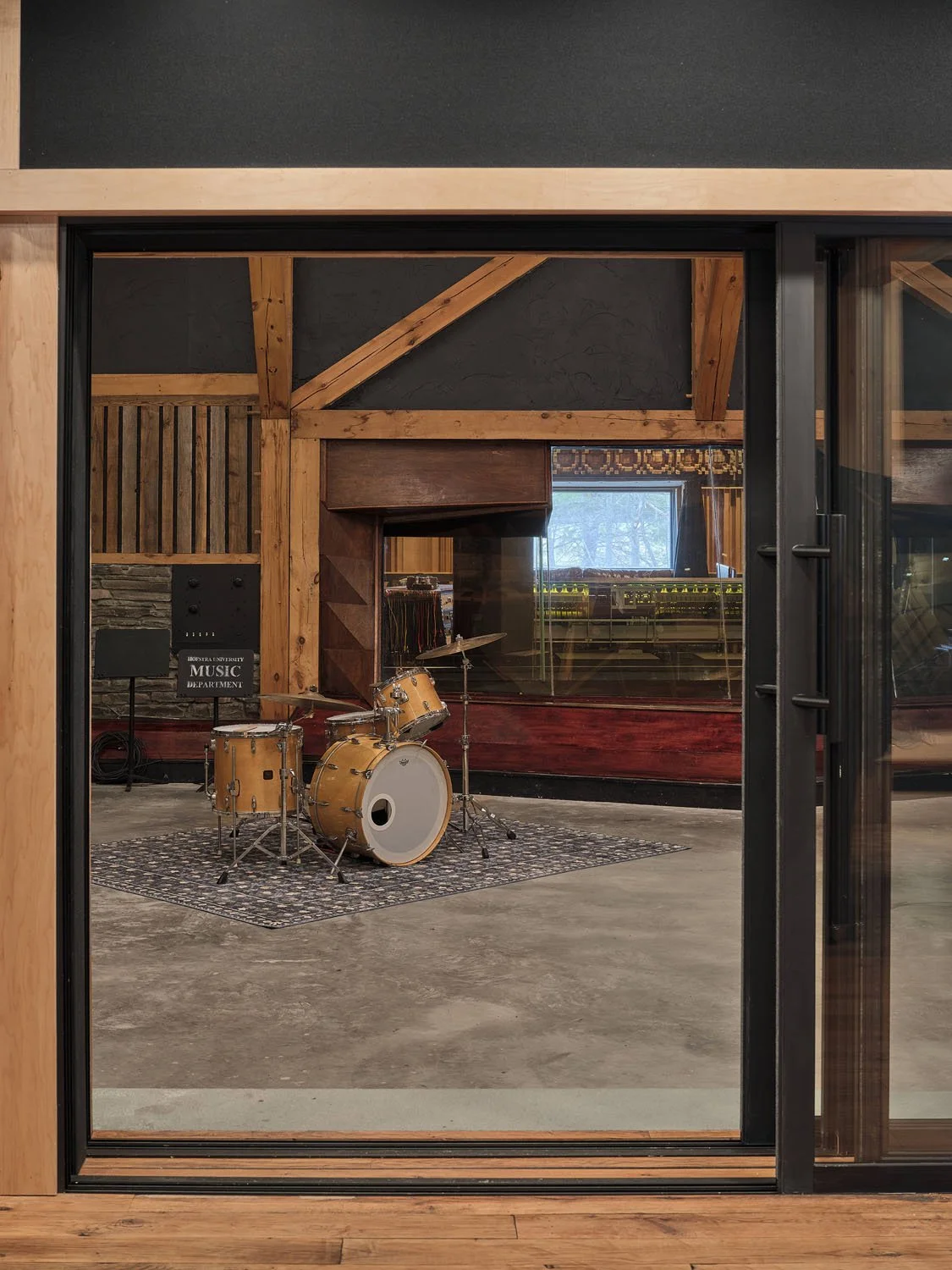 3.30.26 Applehead Recording_Highres_20.jpg
