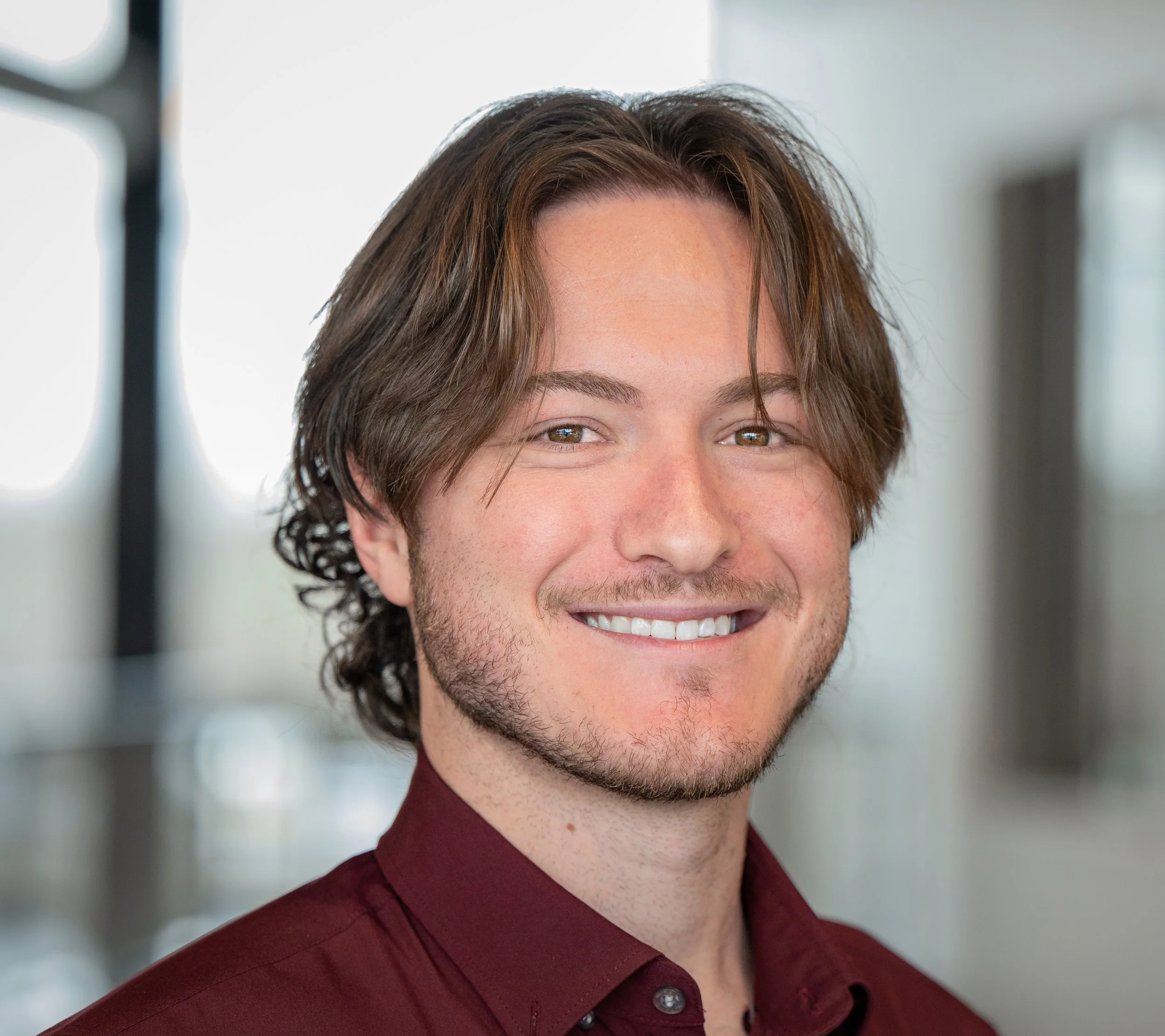 headshot8.4.jpg