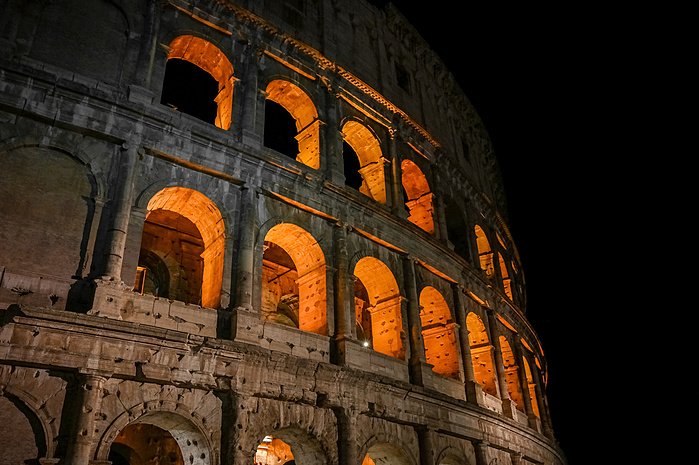 coliseum2.jpg
