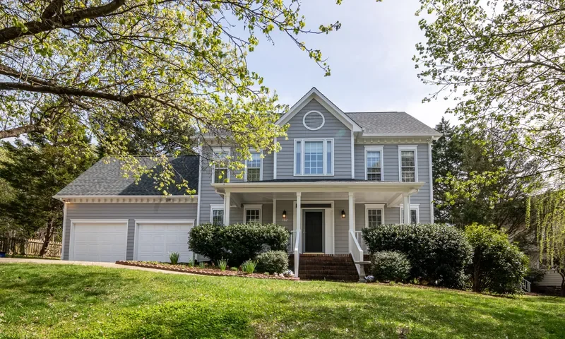 Freshly soft washed home exterior in Olathe, Kansas