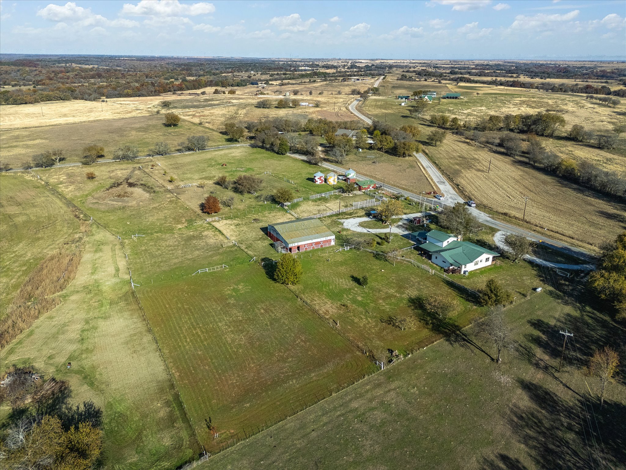 117 CR 2646 - Three Silos