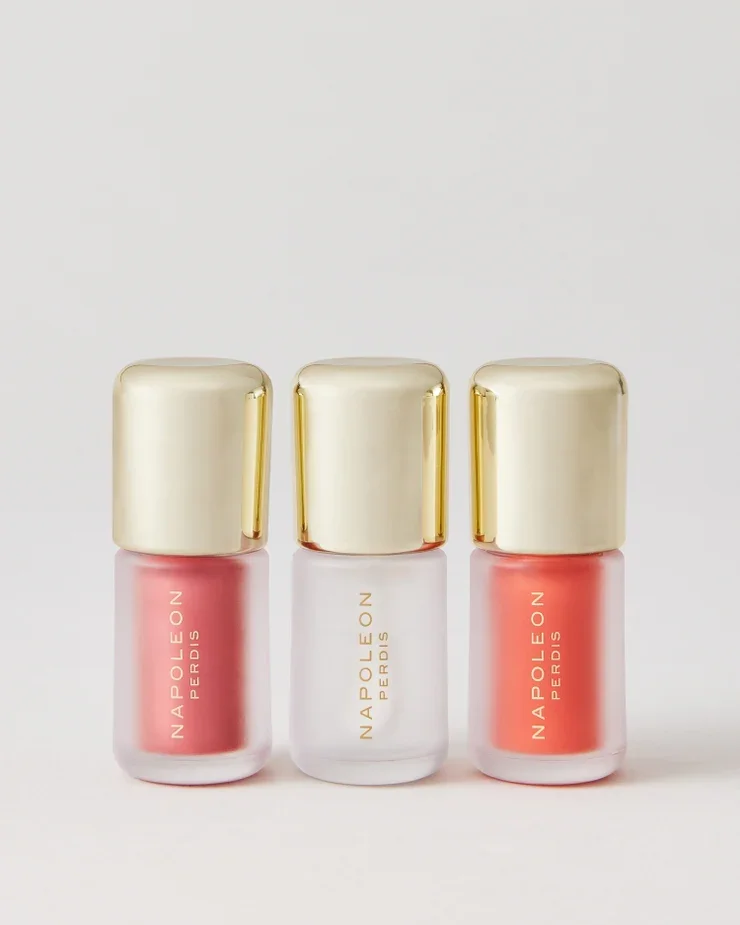 LIP_LACQUER___GROUP_SHOT___closed.webp