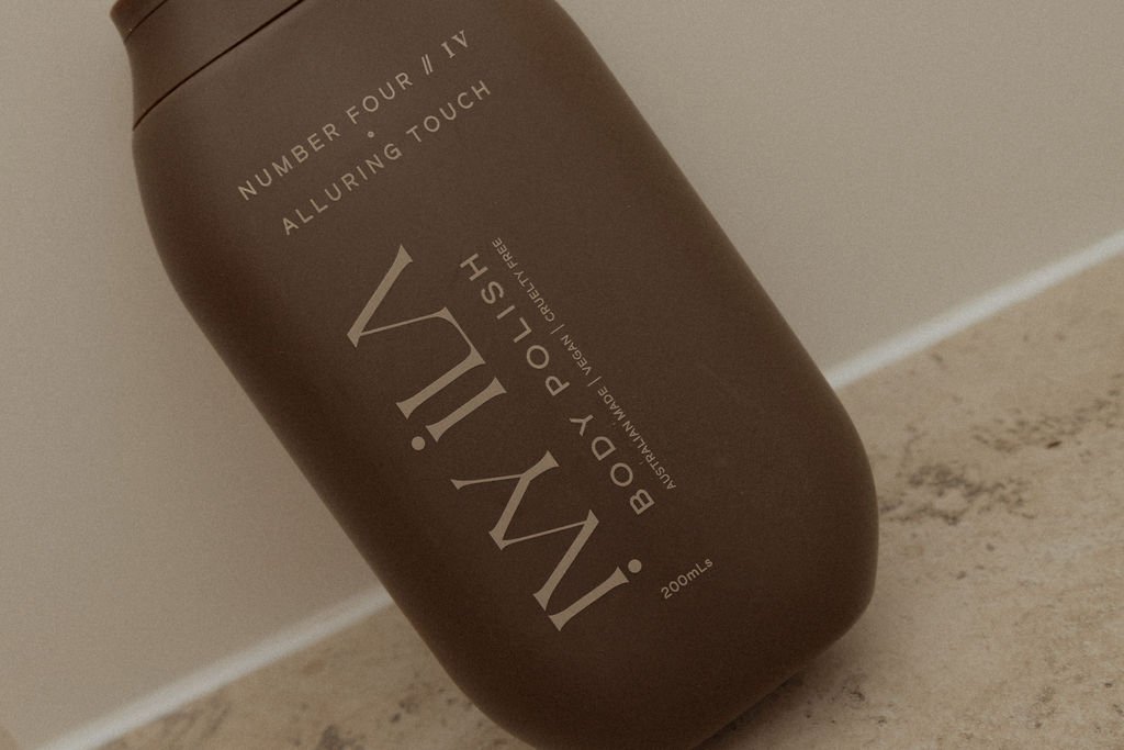 IVY ILA | number four // IV | alluring touch body polish