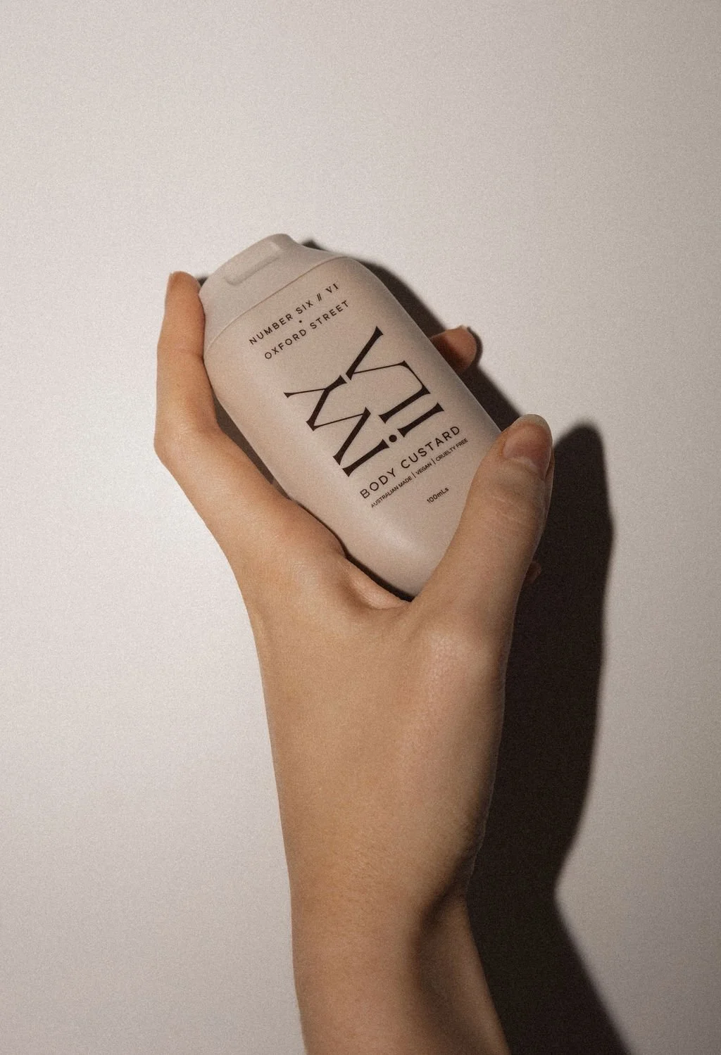 IVY ILA | number six // VI | oxford street body custard