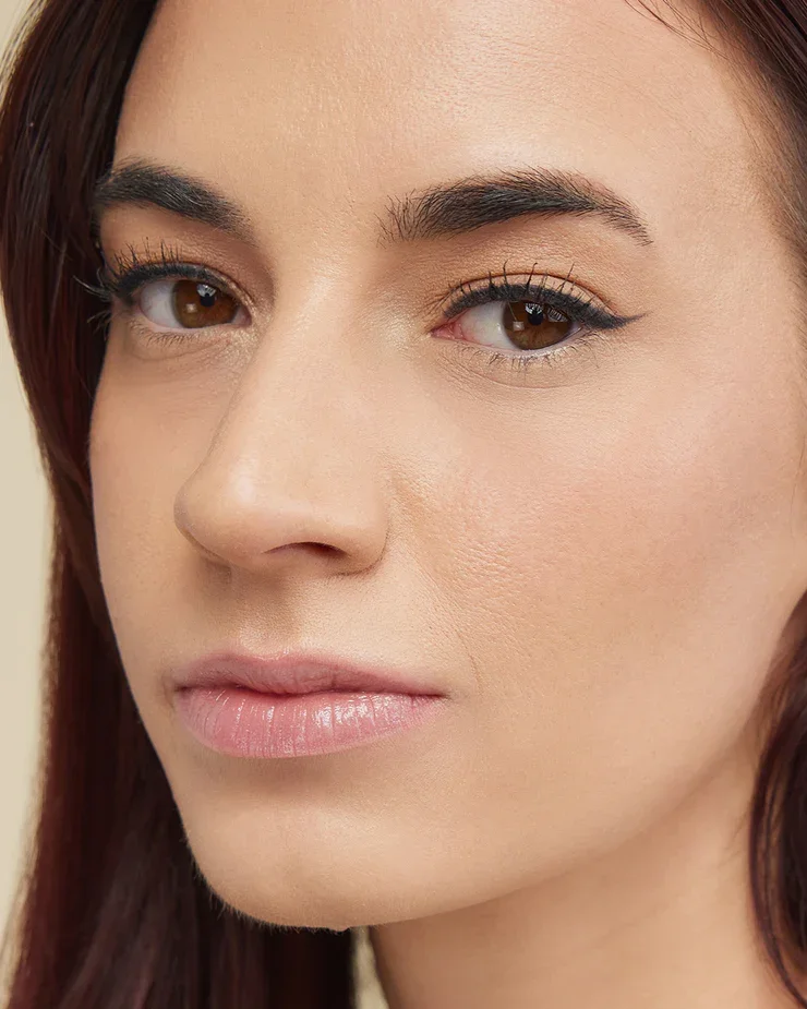 PLAY-PEN_EYELINER___RAVEN-OUS___ecomface2_cropped.webp