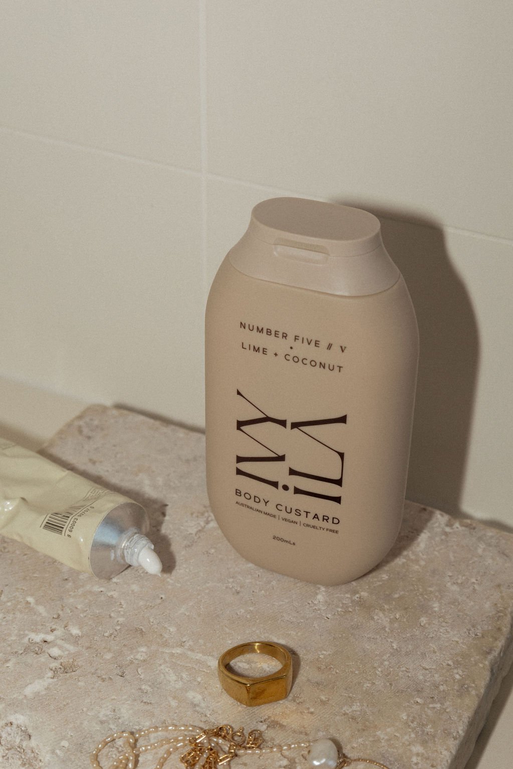 IVY ILA | number five // V | lime + coconut body custard