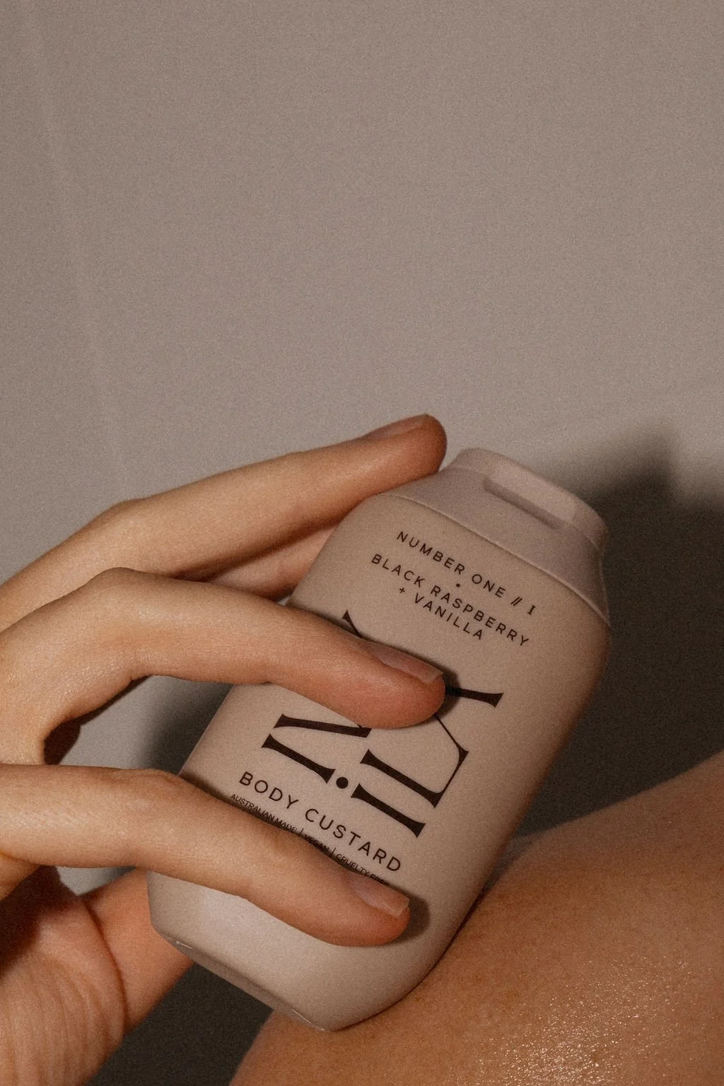 ivy-ila-body-custard-black-raspberry-vanilla.jpg