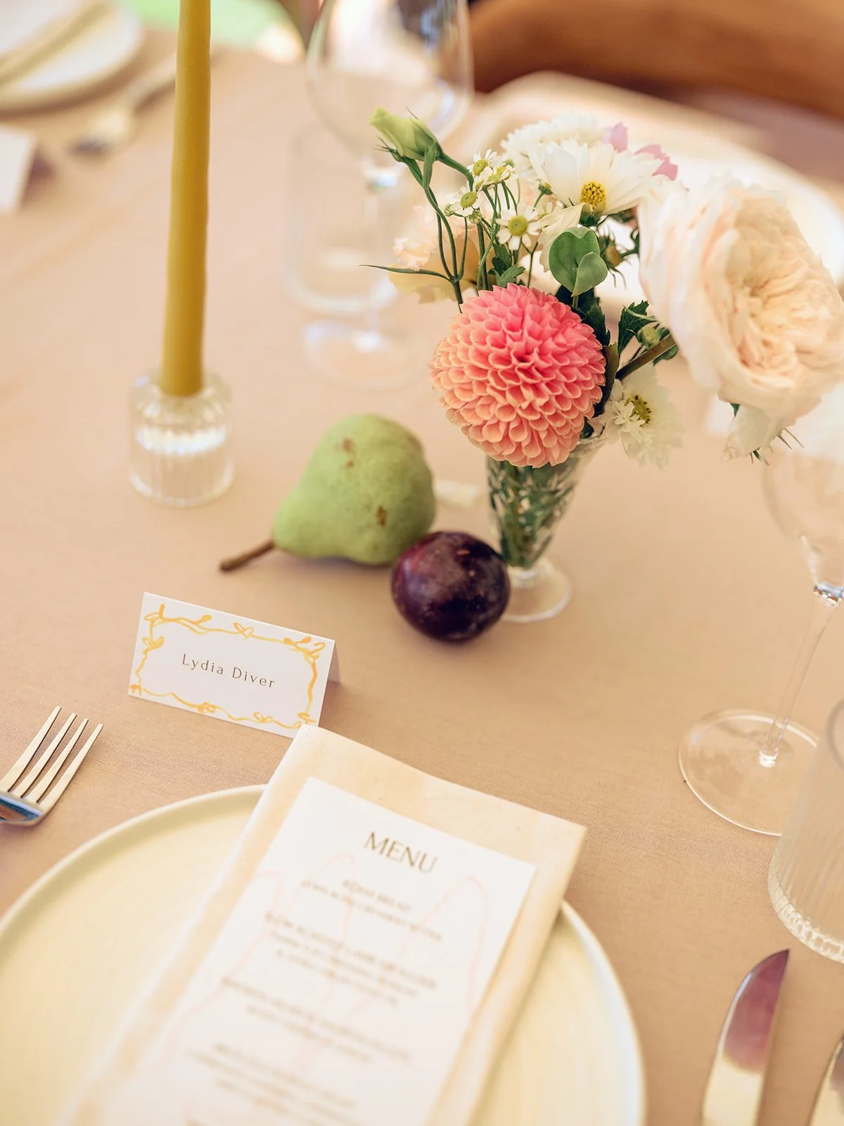 L & T Place Cards & Food Menus  |  102 x 213mm  |  Natalie McNally Photography