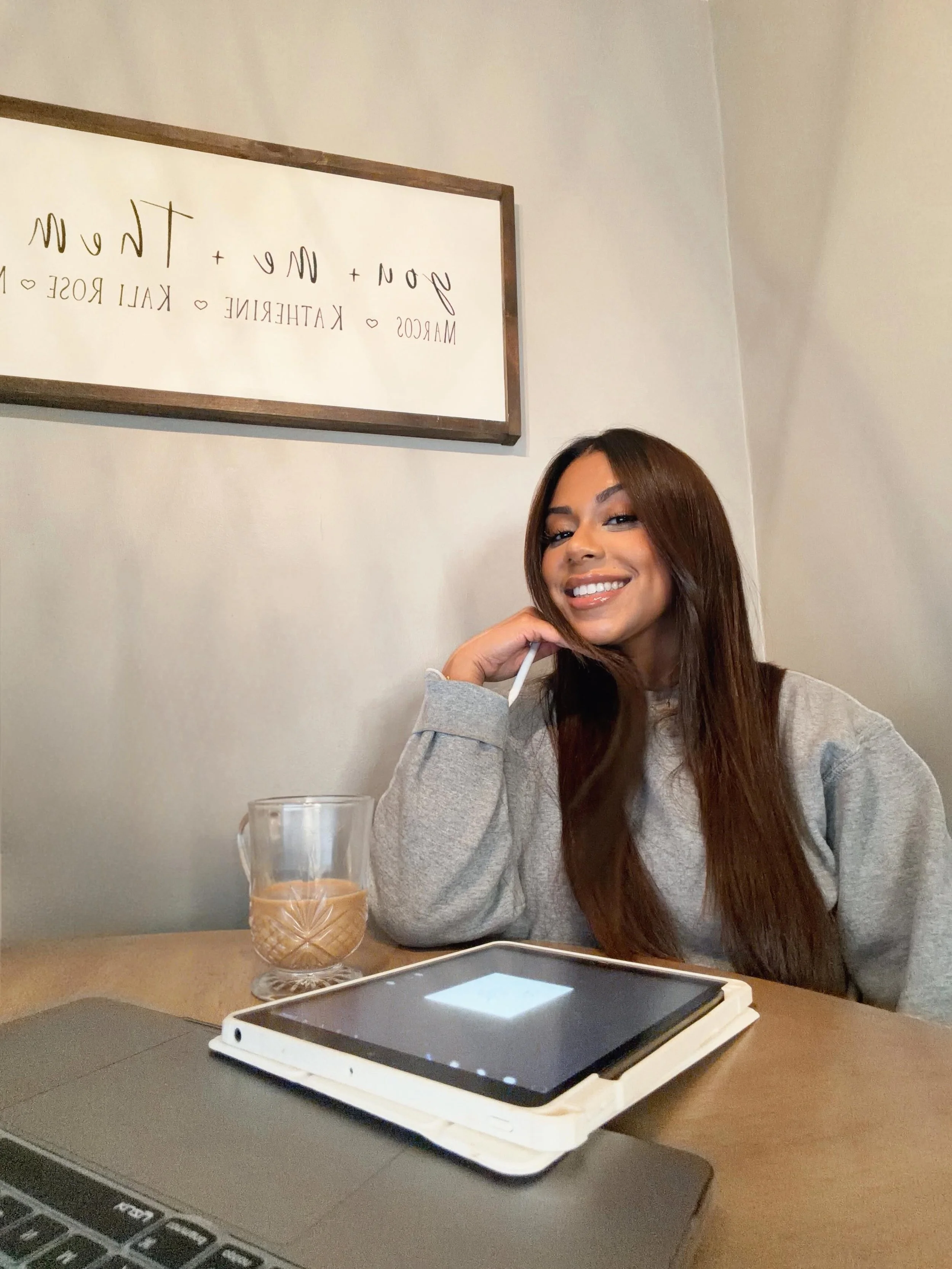 hi, i&rsquo;m Katherine, the owner and designer behind Haven Slate. 🤍

the name &ldquo;Haven Slate&rdquo; came from the idea that your brand should feel like a fresh start. a clean slate. a place where your business finally feels aligned with who yo