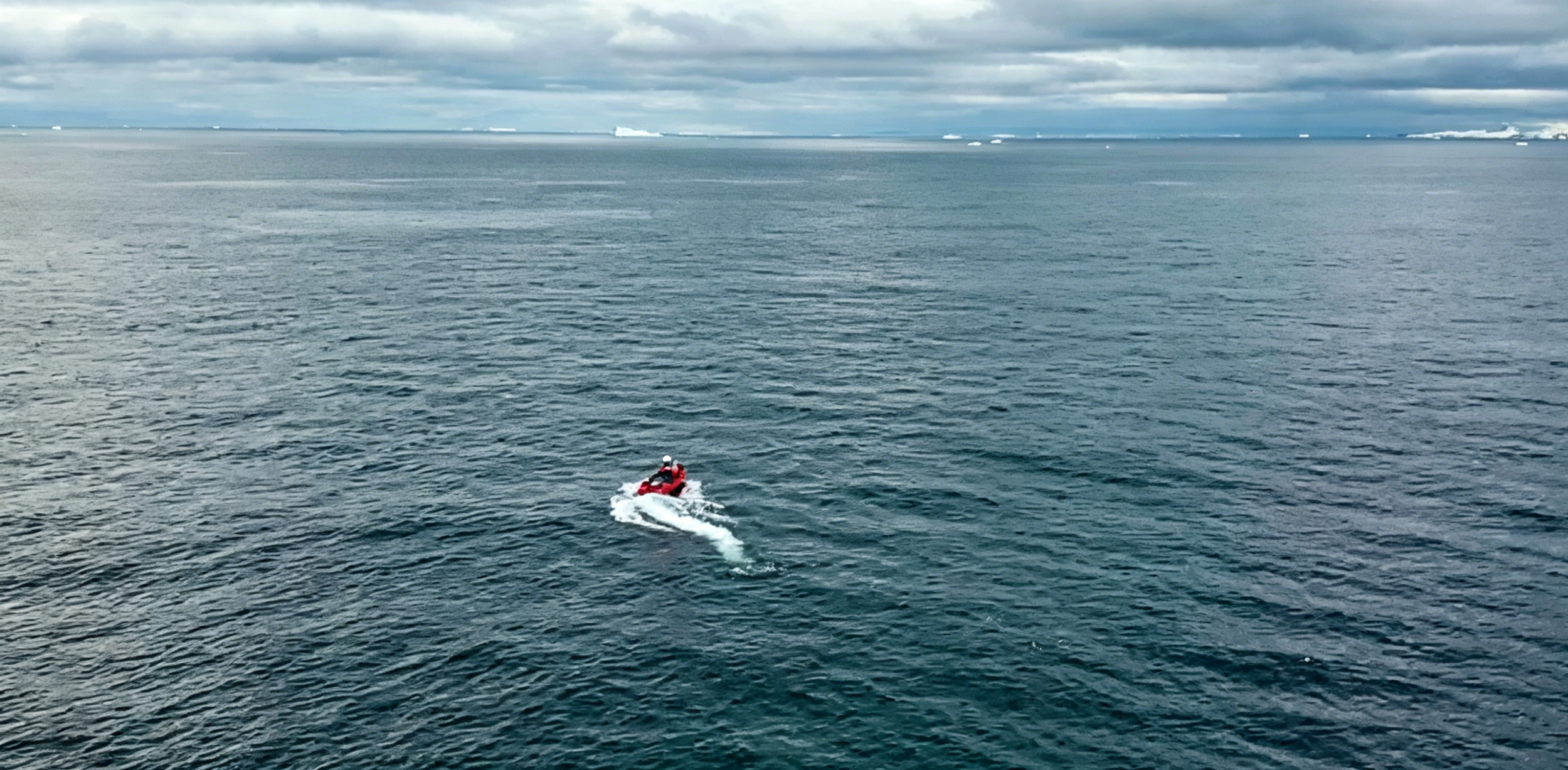 High-payload aluminum research boats & long-range USVs for marine geological exploration, hydroacoustic positioning, and multi-sensor data collection.