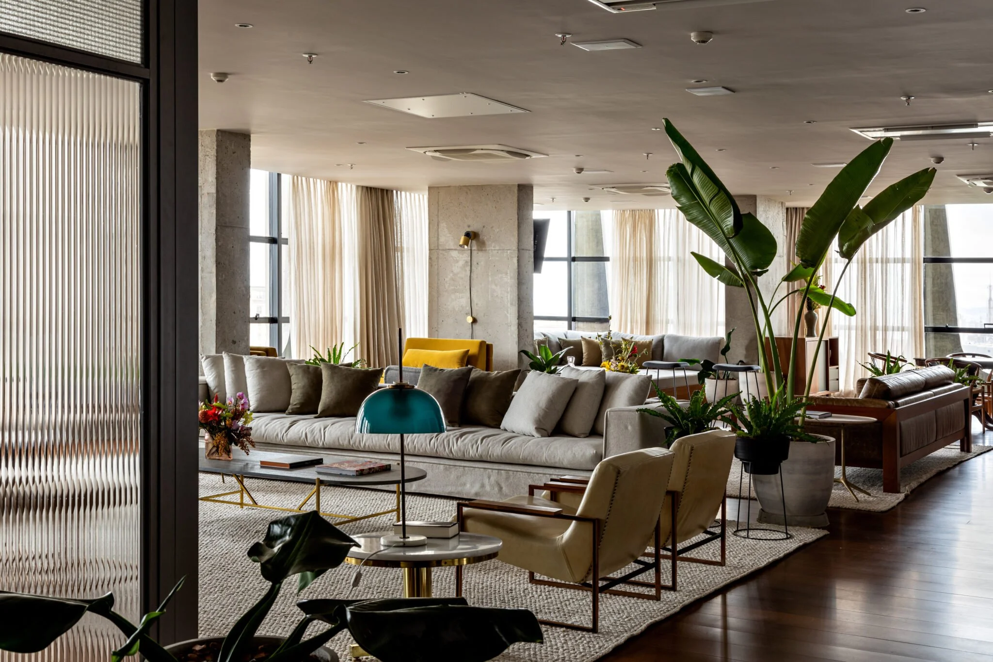 suite-presidencial-tivili-hotel-vitor-penha-07.jpg