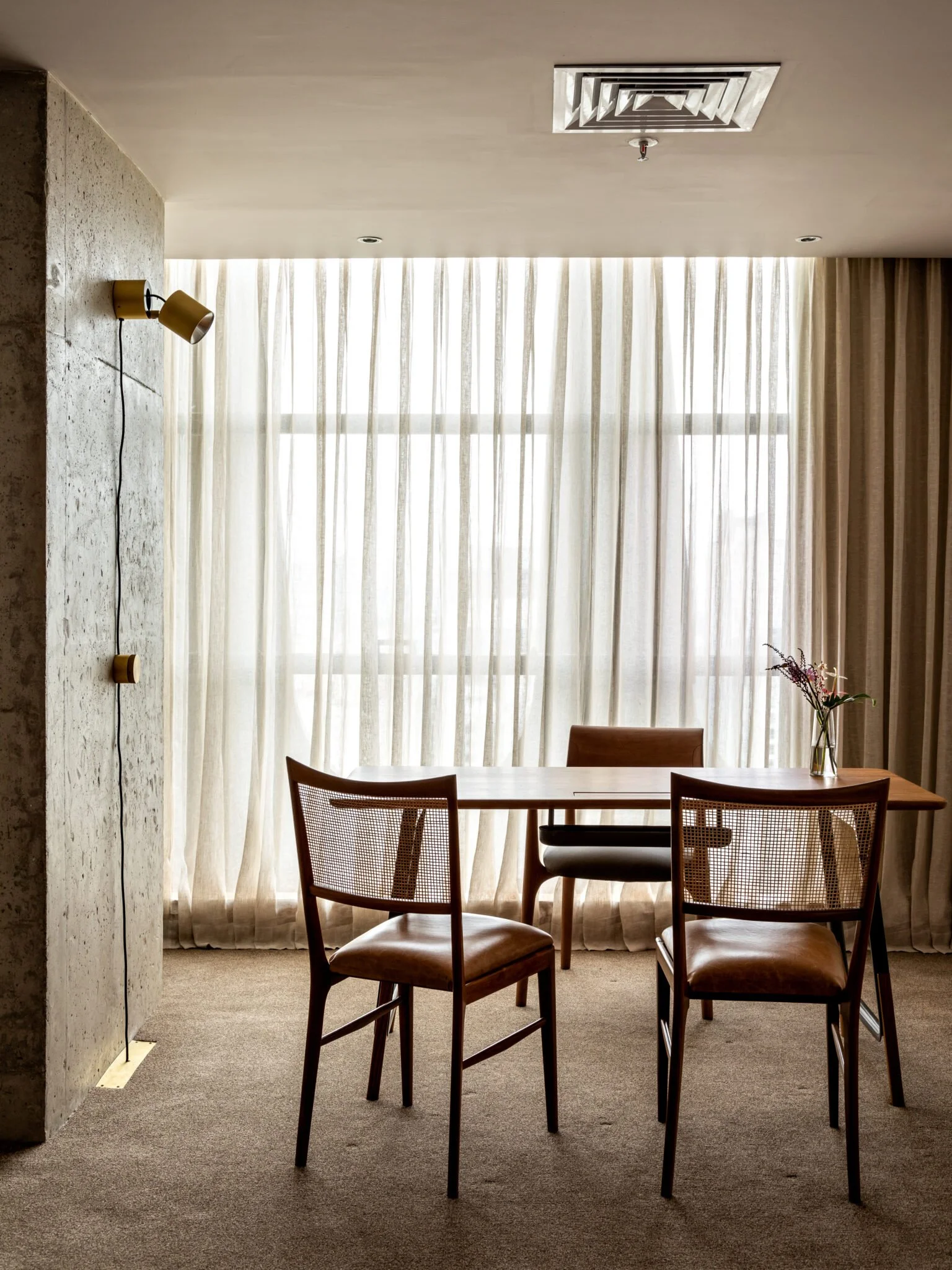 suite-presidencial-tivili-hotel-vitor-penha-016.jpg