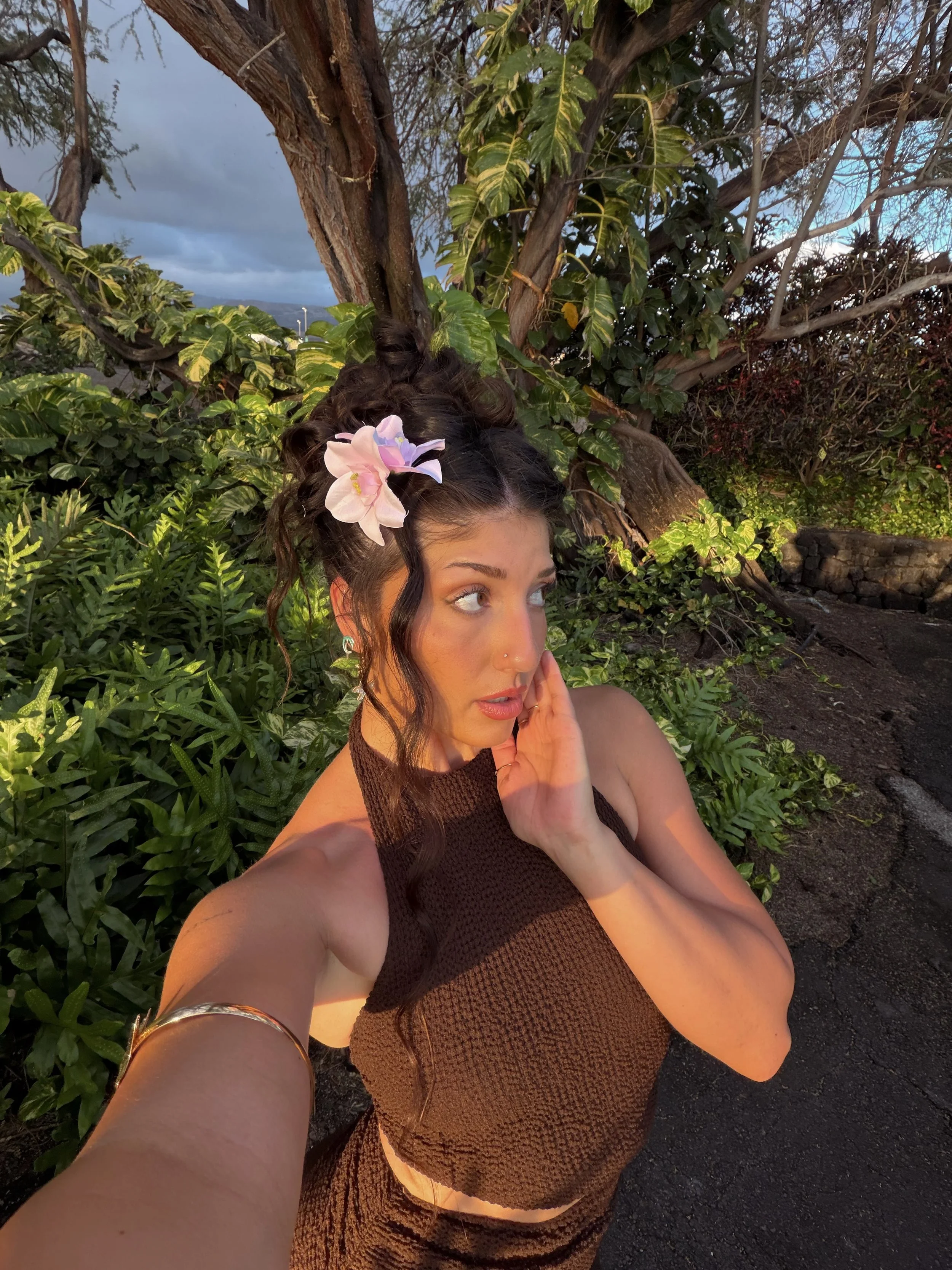 1 girl. an aesthetic with commitment issues.🧚🌿🐢⚡️