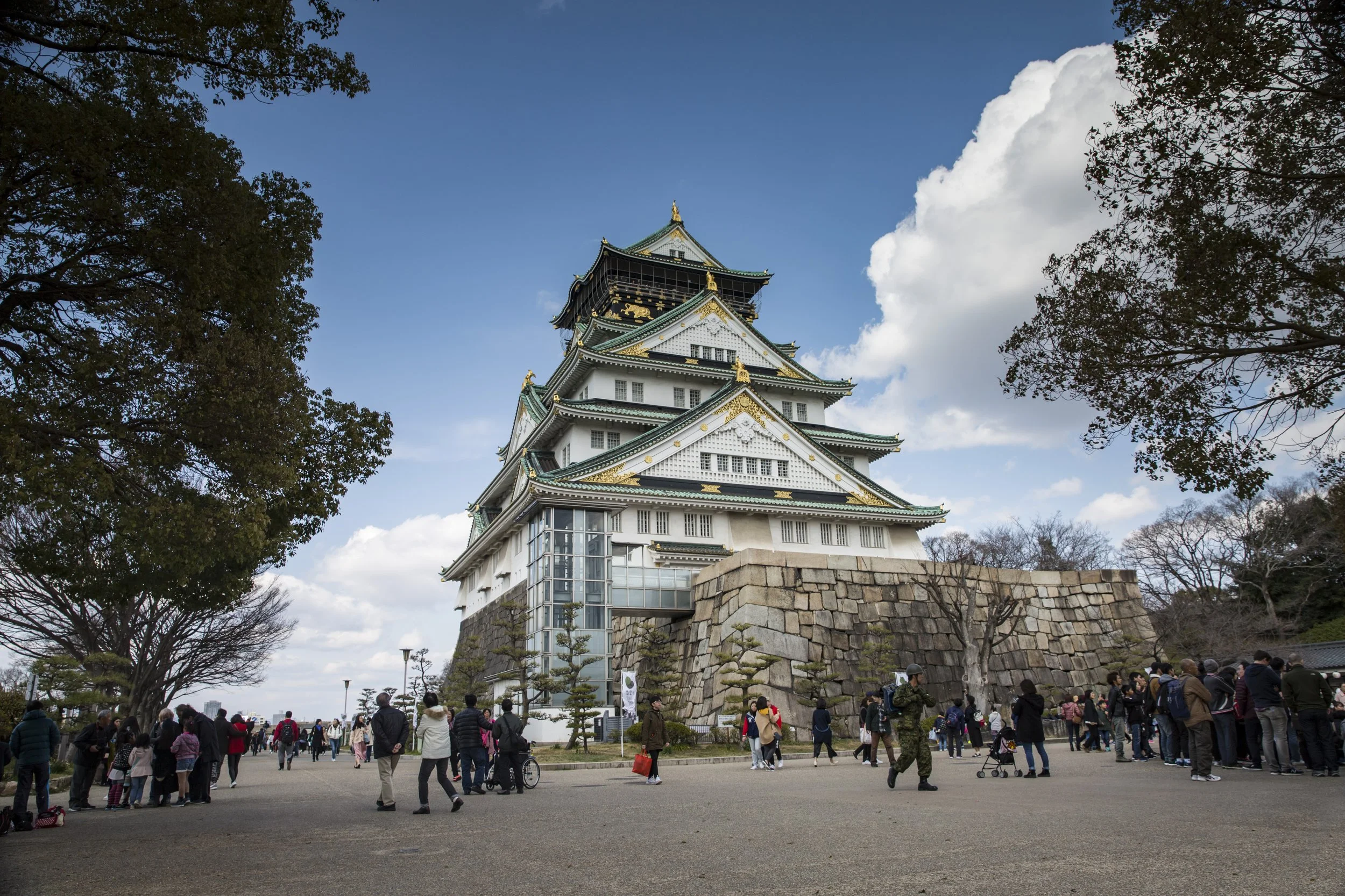 Japan Osaka Castle .jpg