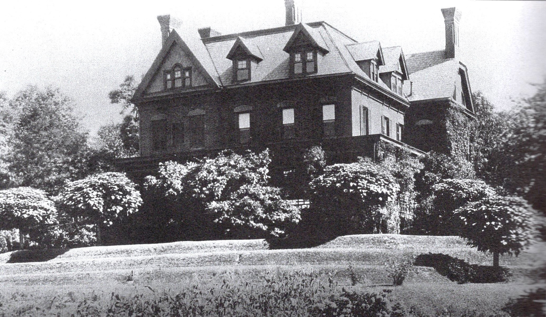 Beacon's Great Estates and Other Important Homes