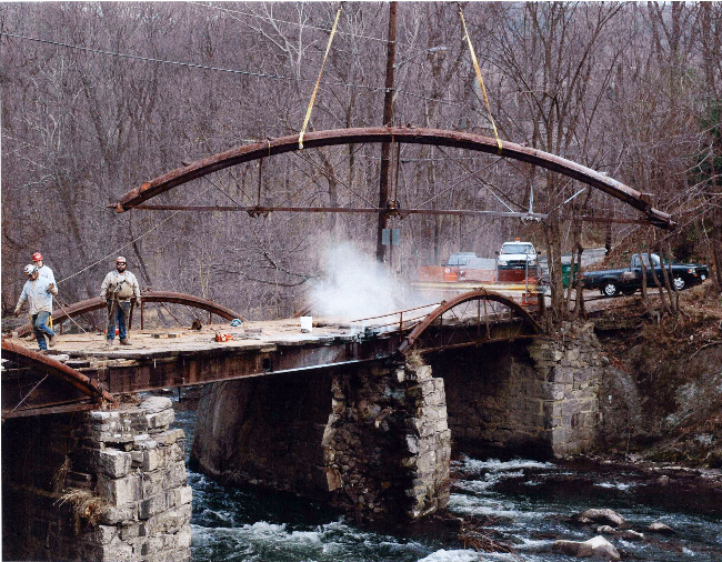 Tioronda Bridge being dismantled, 2006