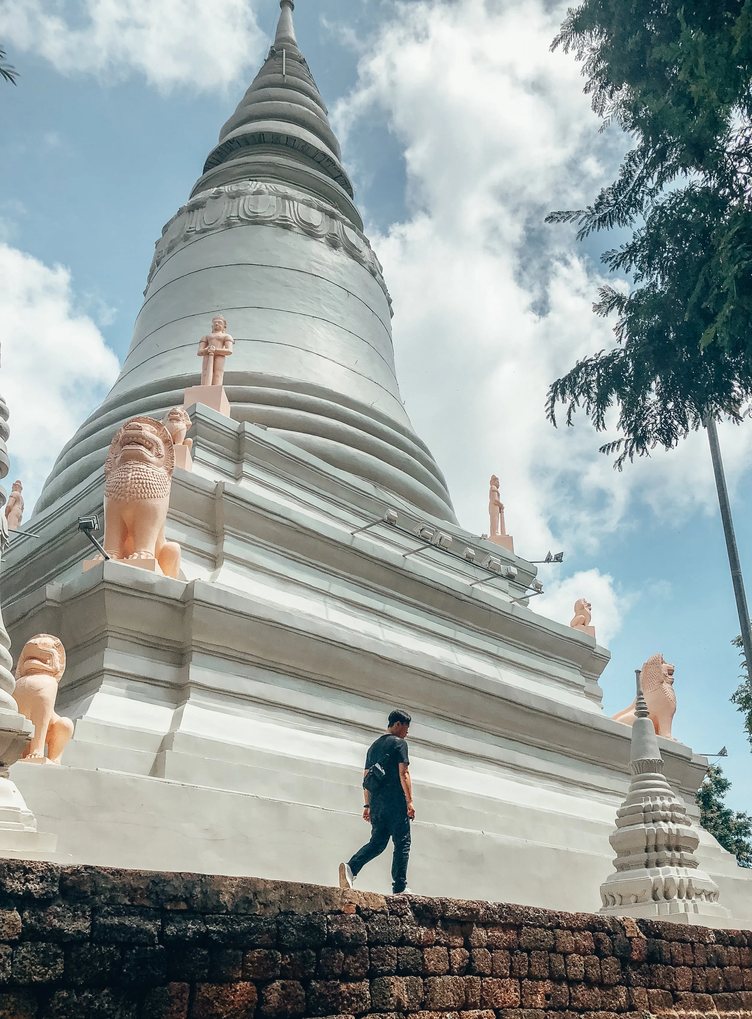 Phnom Penh Cambodia Solo Guide