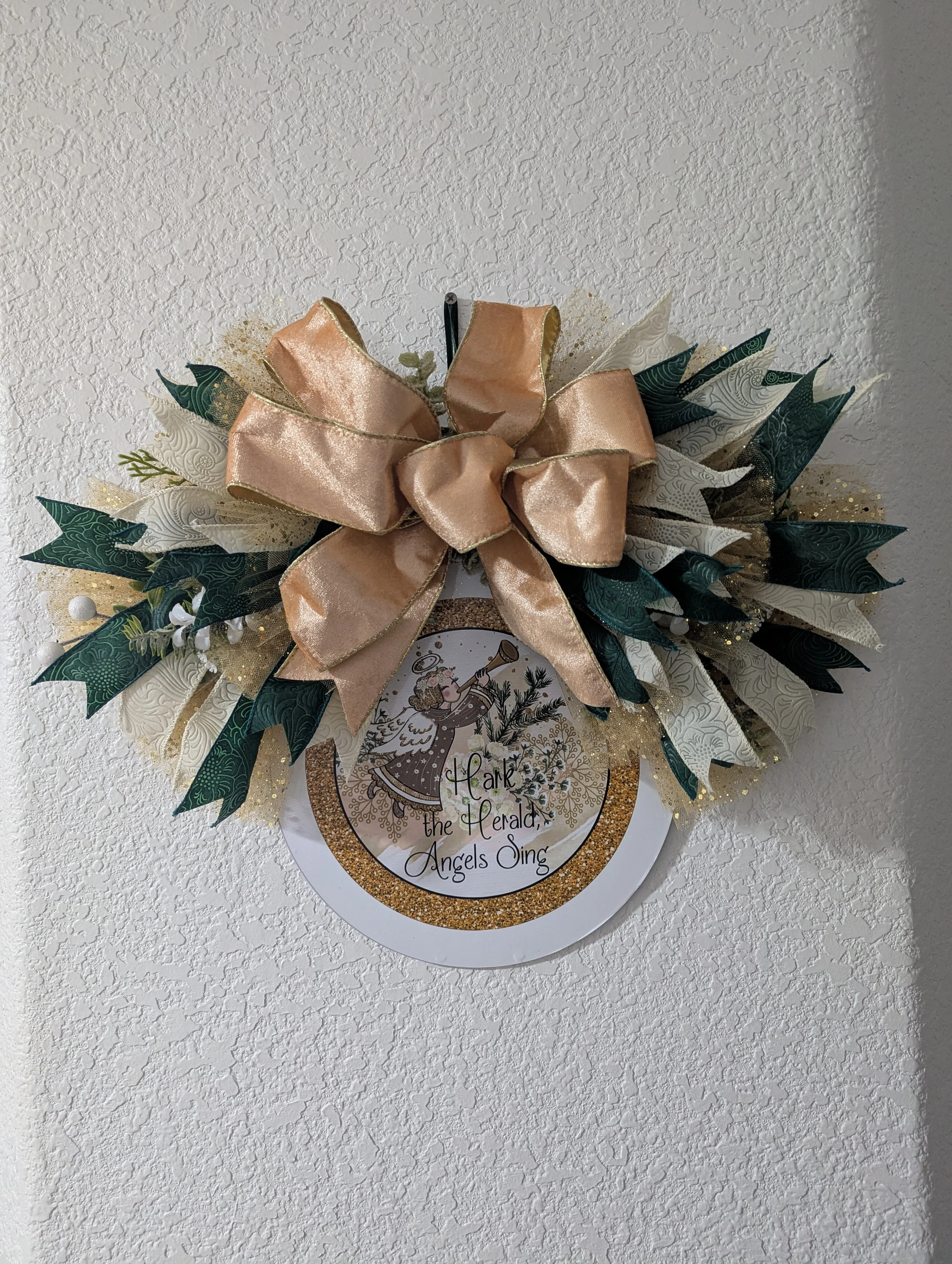 Hark the Herald Angels Sing Rail Wreath