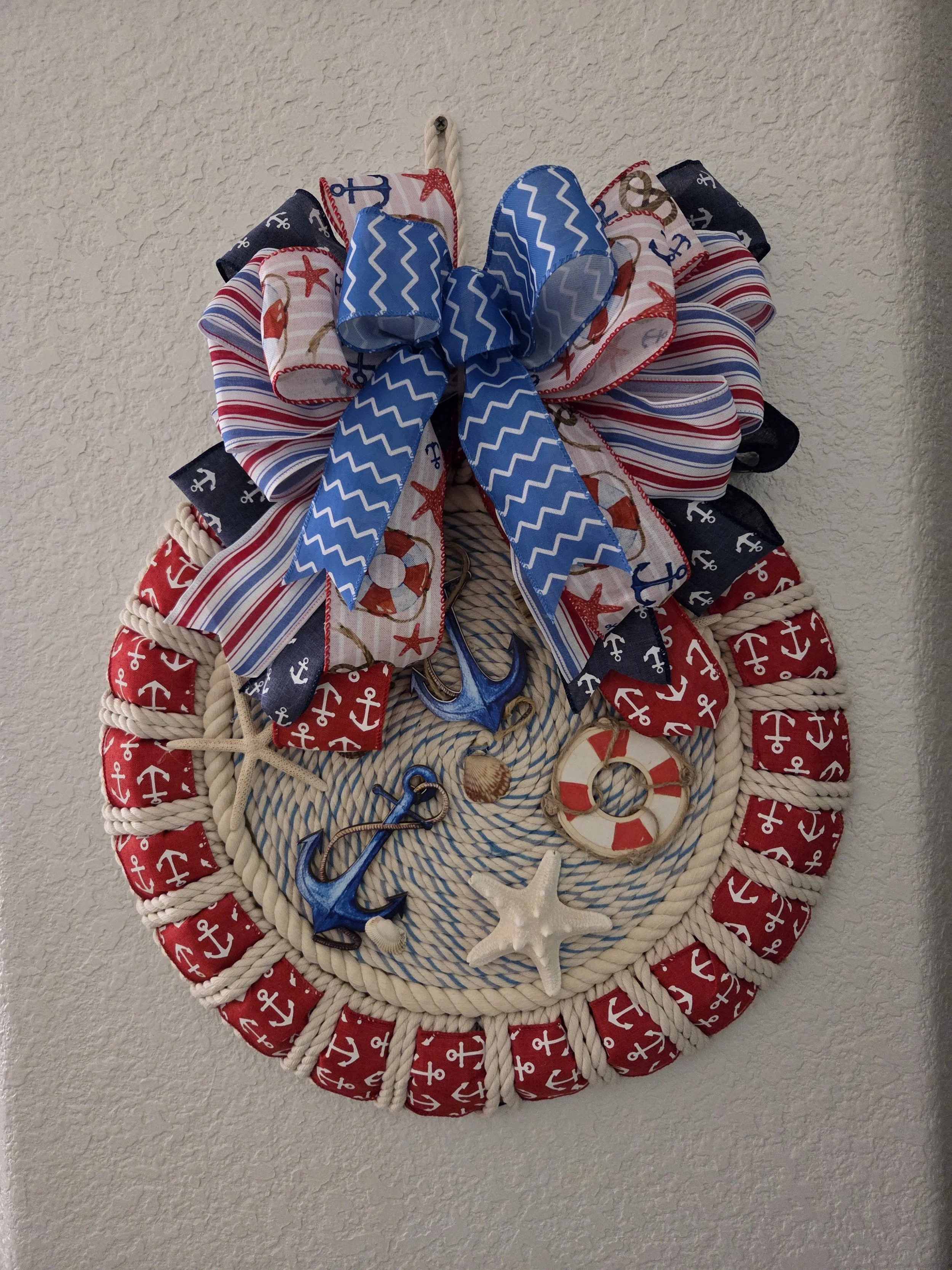 Shades of Red Boat Captain Wreath