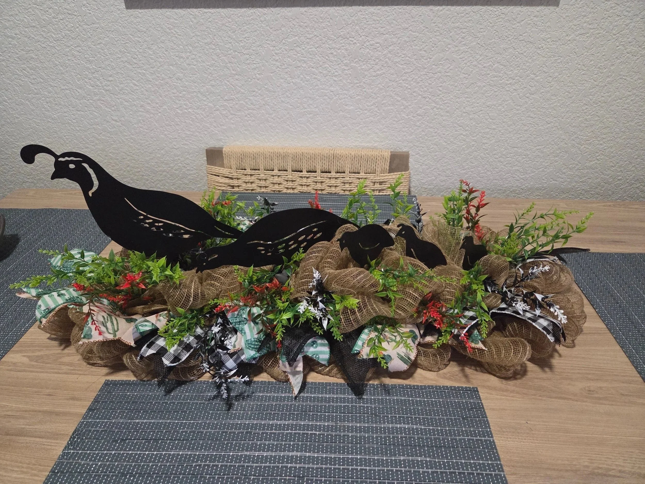 Quail Family Tabletop Swag