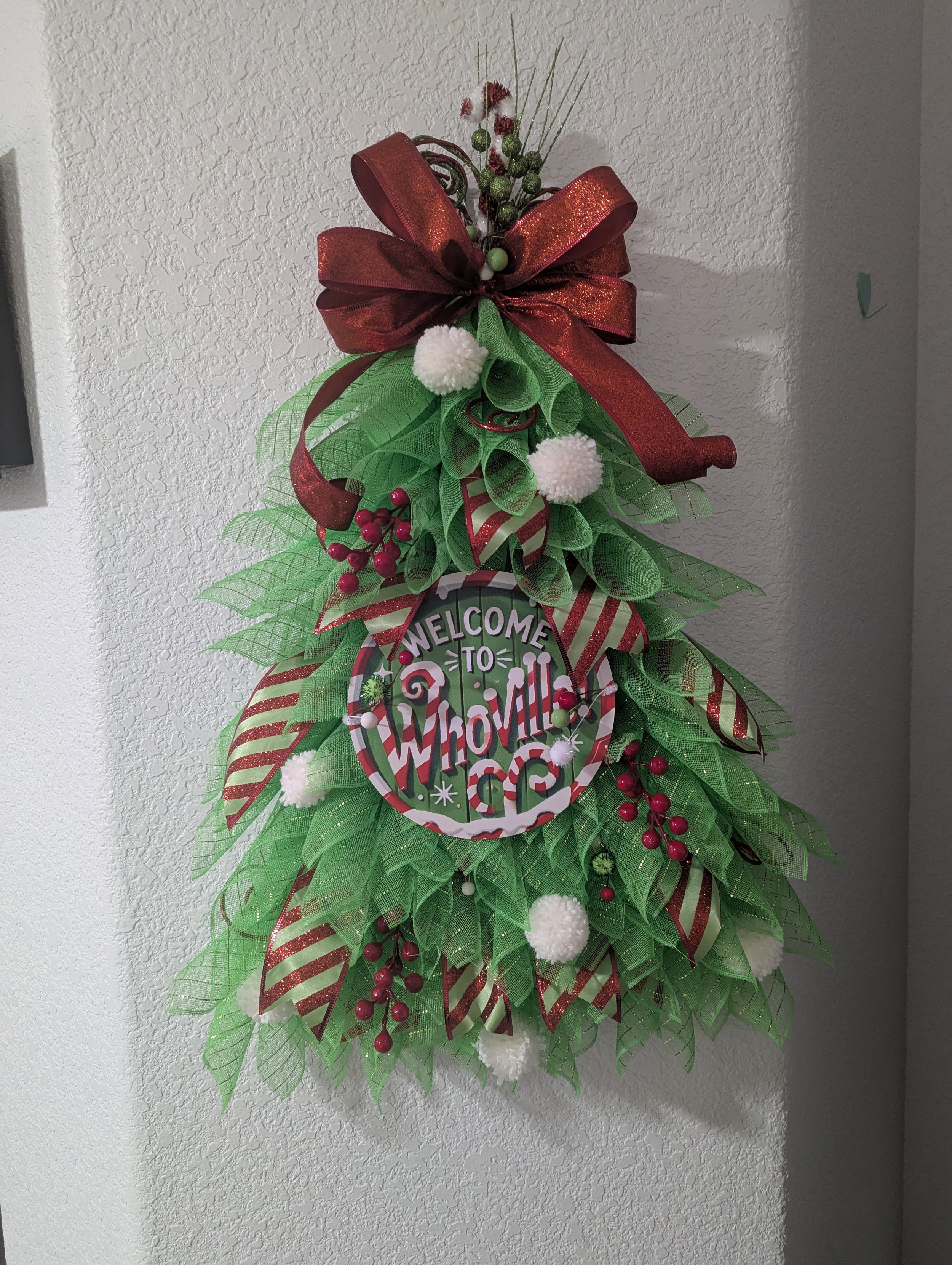 Whoville Christmas Tree Wreath & Stand