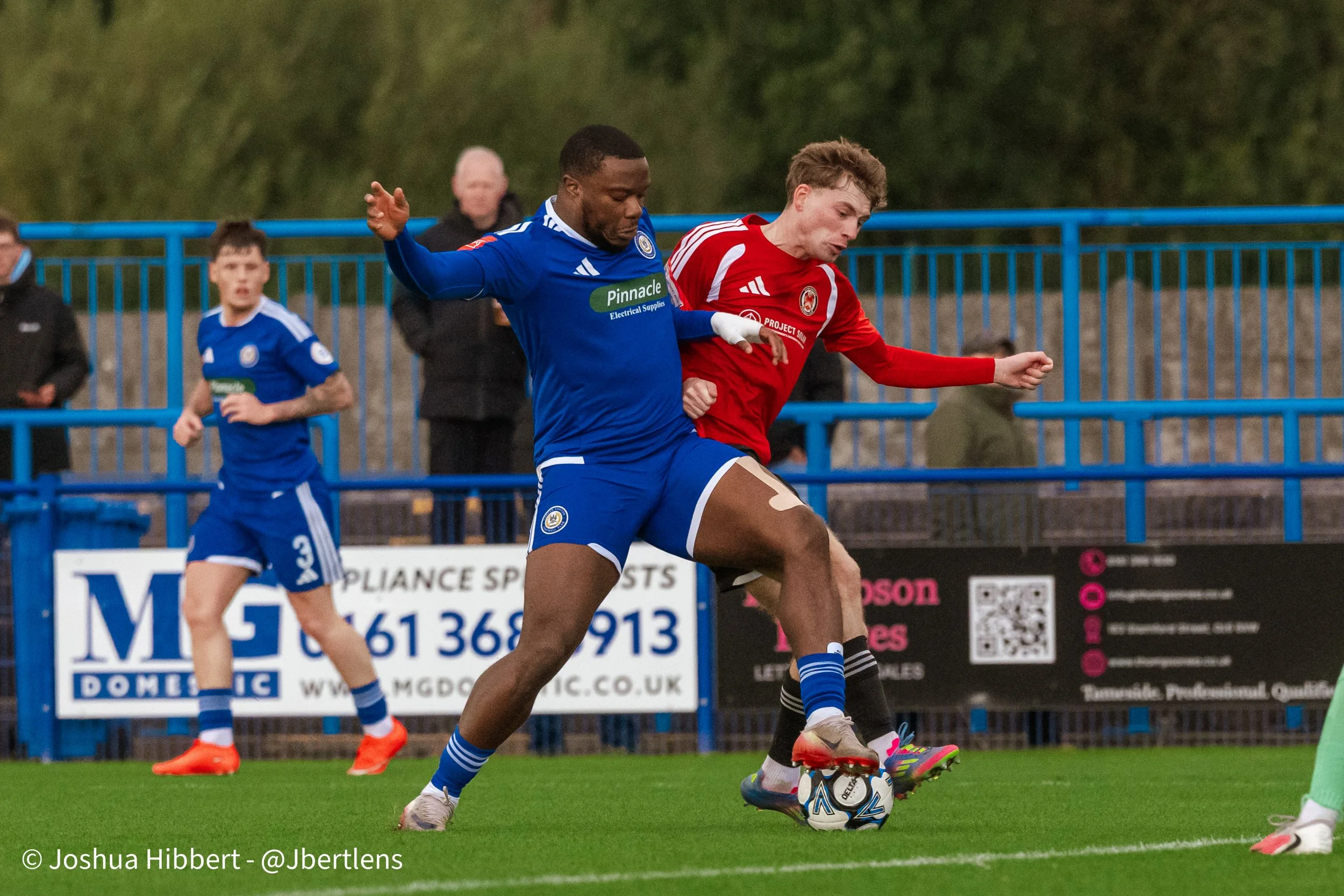 Curzon_Ashton_Hyde_United_Web_Sized_10.10.26-165.jpg