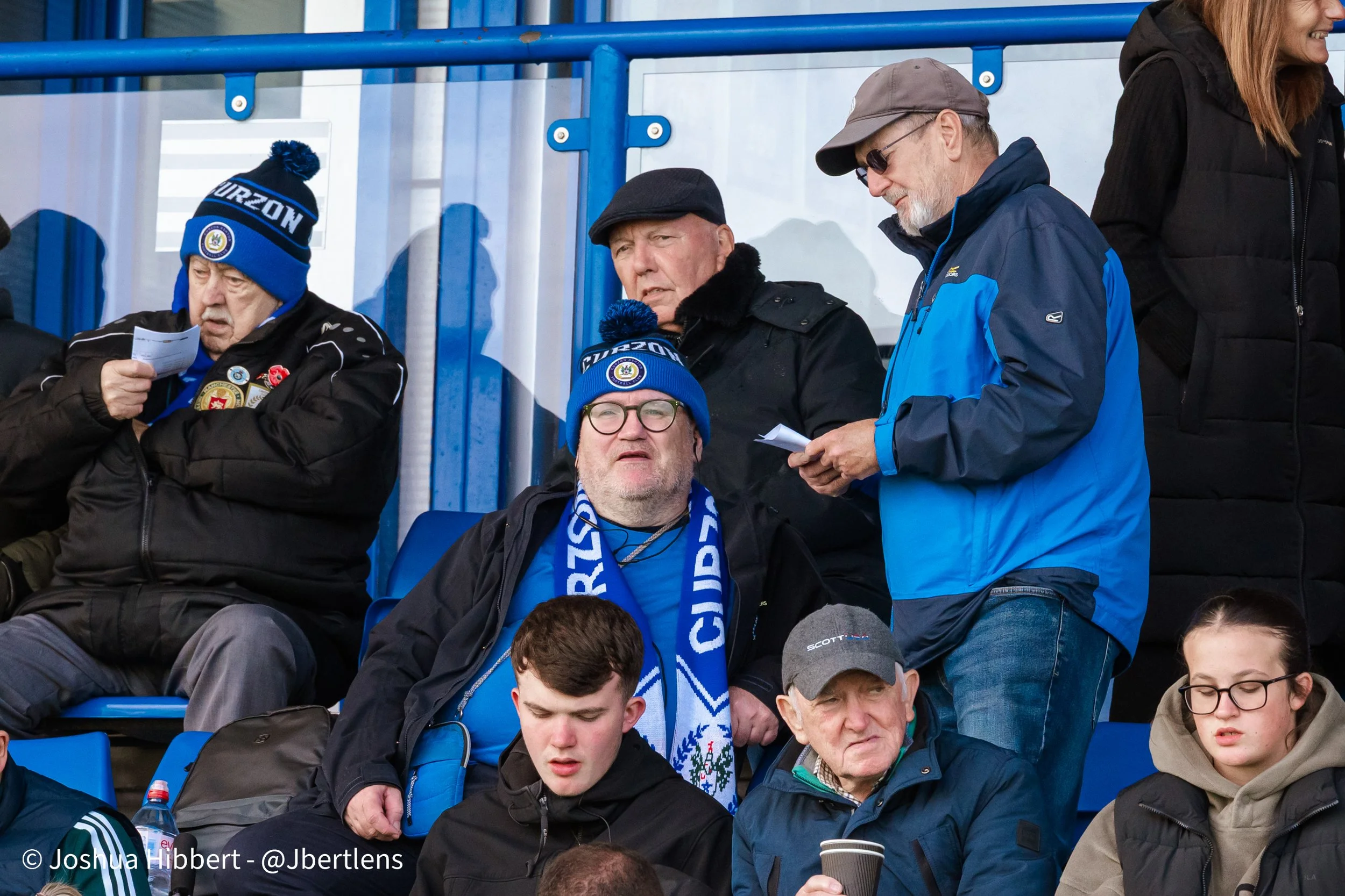 Curzon_Ashton_Hyde_United_Web_Sized_10.10.26-30.jpg