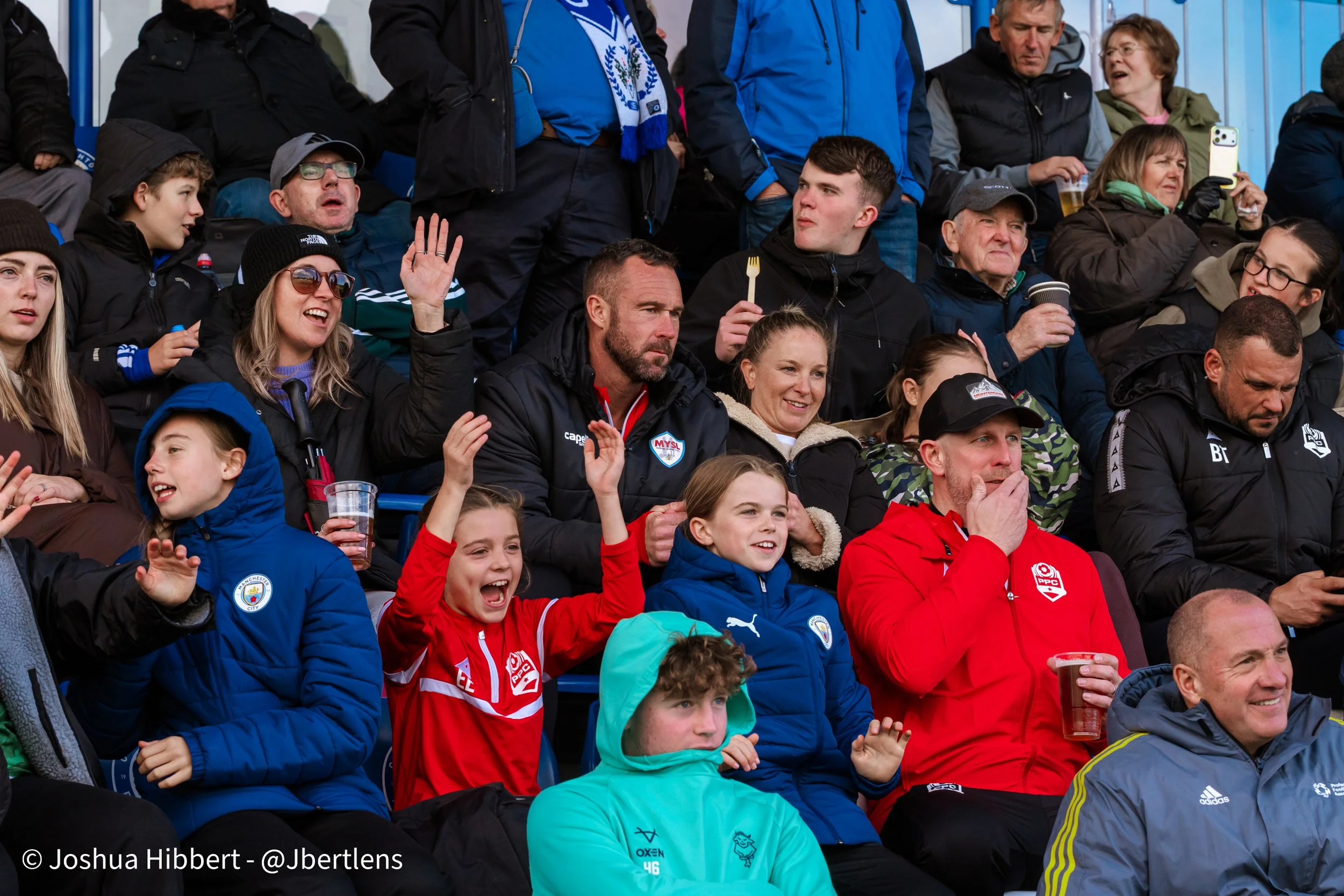Curzon_Ashton_Hyde_United_Web_Sized_10.10.26-44.jpg