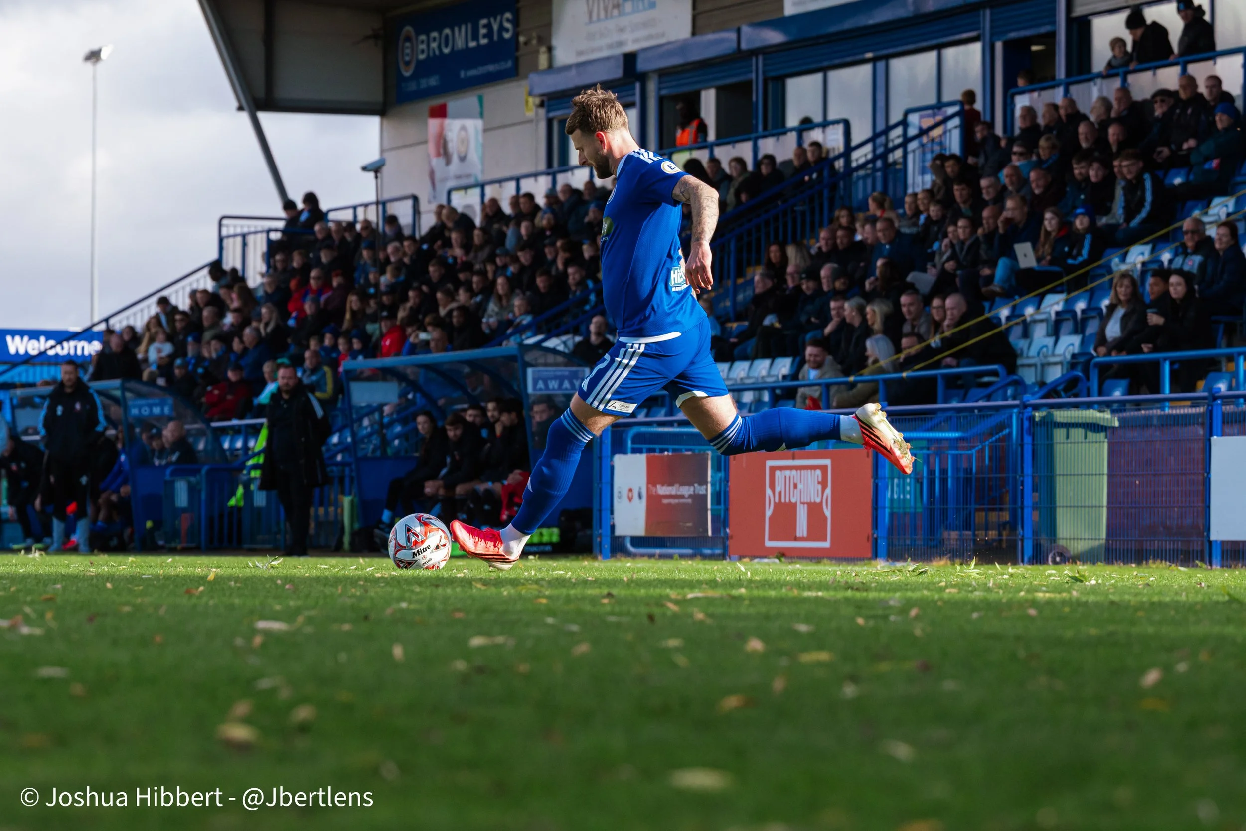 Curzon_Ashton_Hyde_United_Web_Sized_10.10.26-56.jpg