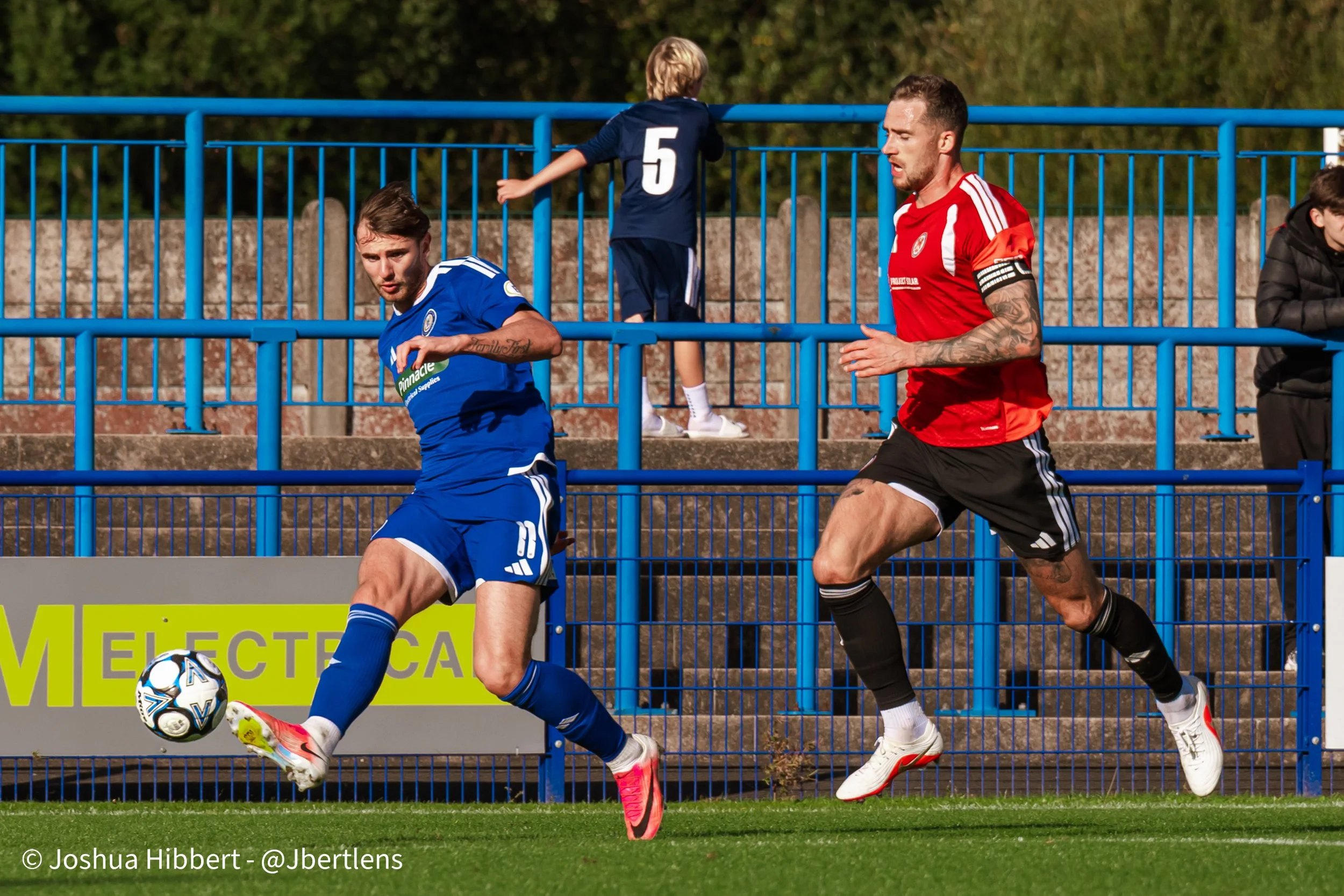 Curzon_Ashton_Hyde_United_Web_Sized_10.10.26-79.jpg
