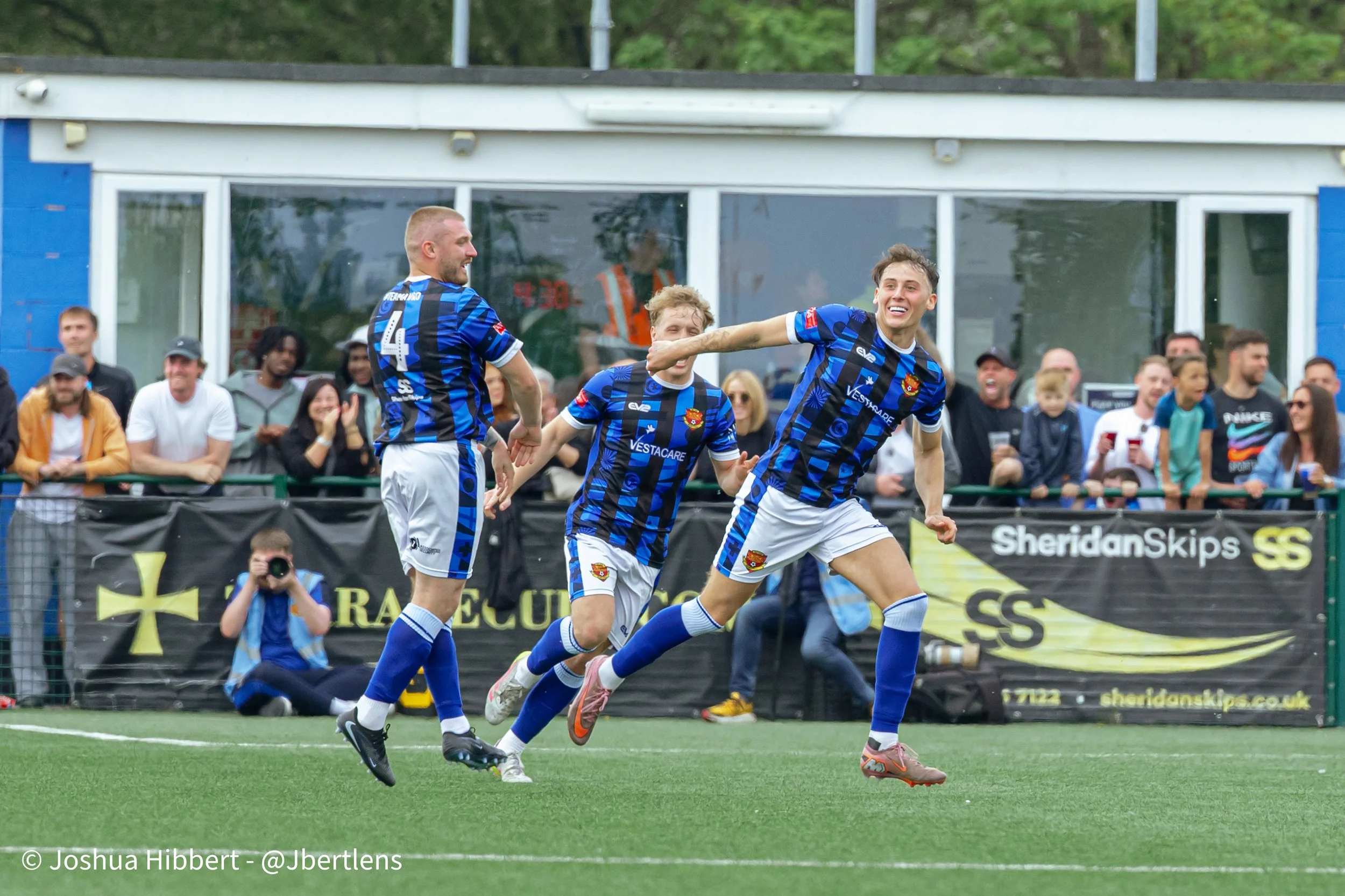 Sport_Photography_Stalybridge_Celtic_Avro_10.05.26-147.jpg