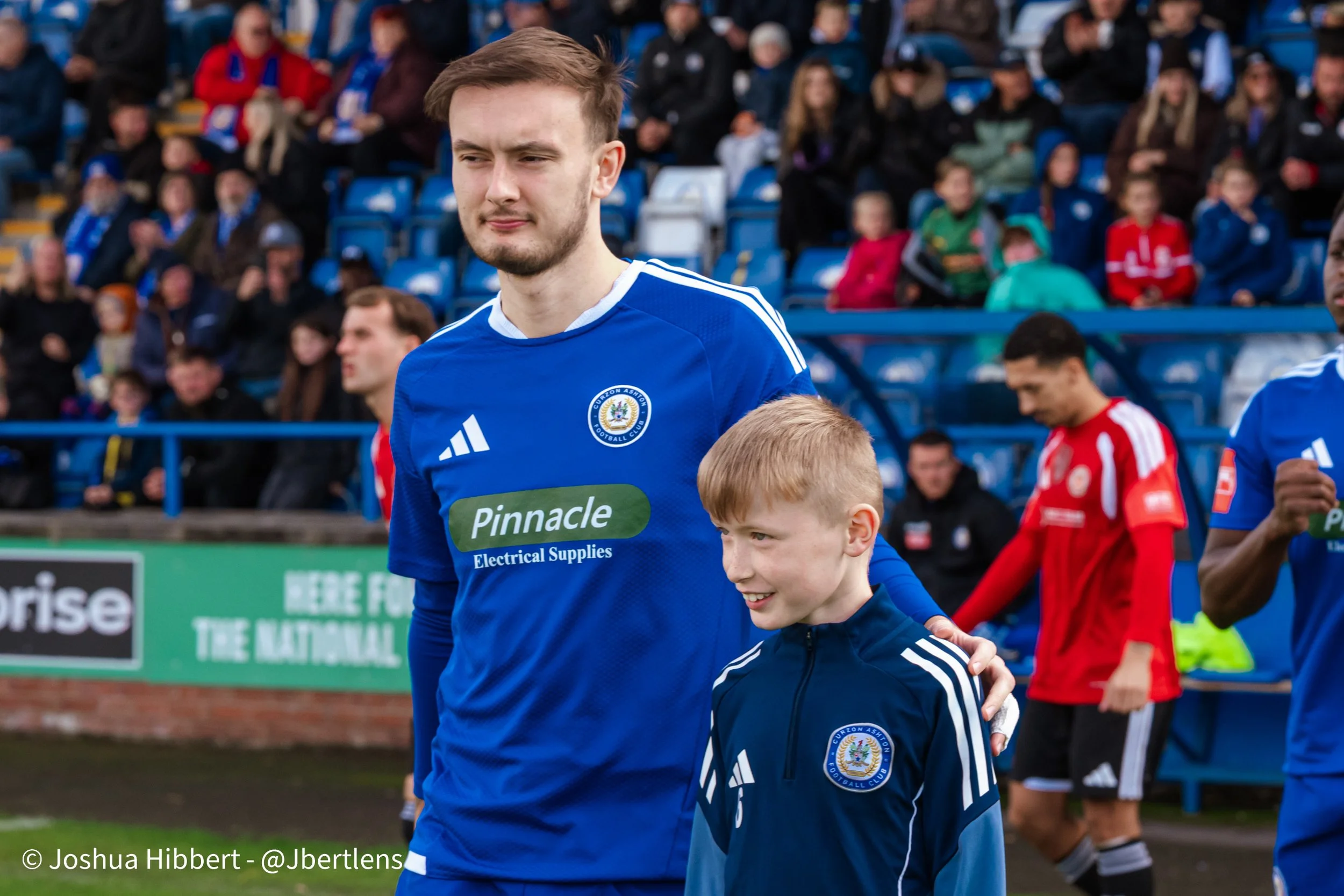 Curzon_Ashton_Hyde_United_Web_Sized_10.10.26-33.jpg