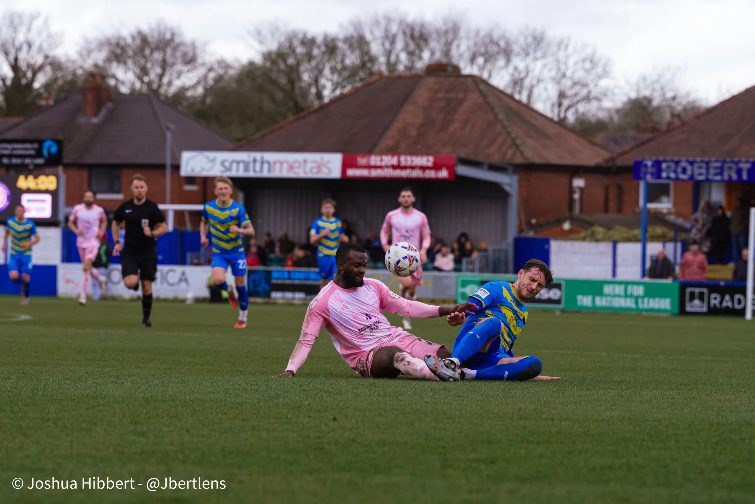 Sport_Photography_Curzon_Ashton_Radcliffe_FC_03.04.26-61.jpg