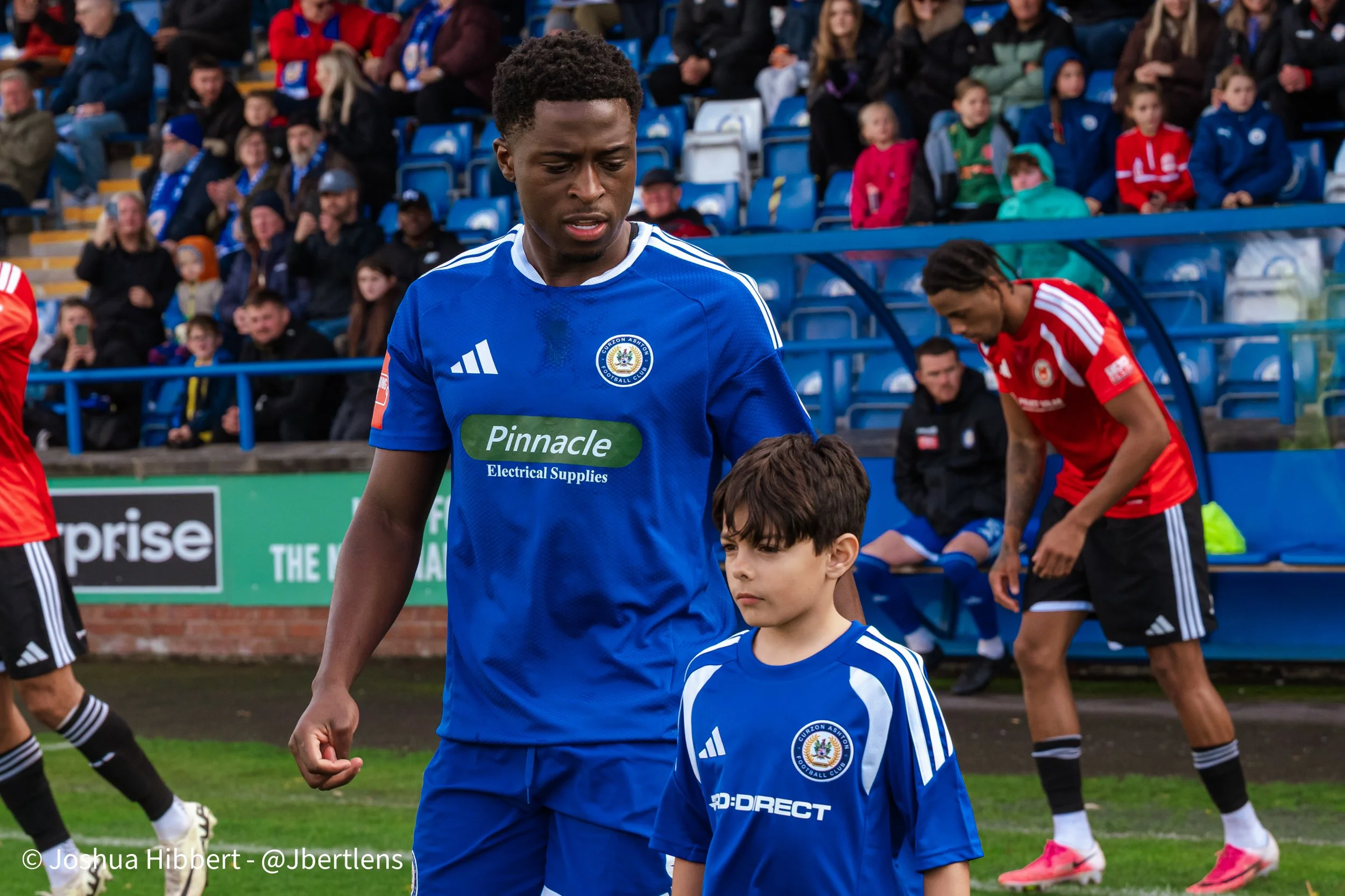 Curzon_Ashton_Hyde_United_Web_Sized_10.10.26-34.jpg