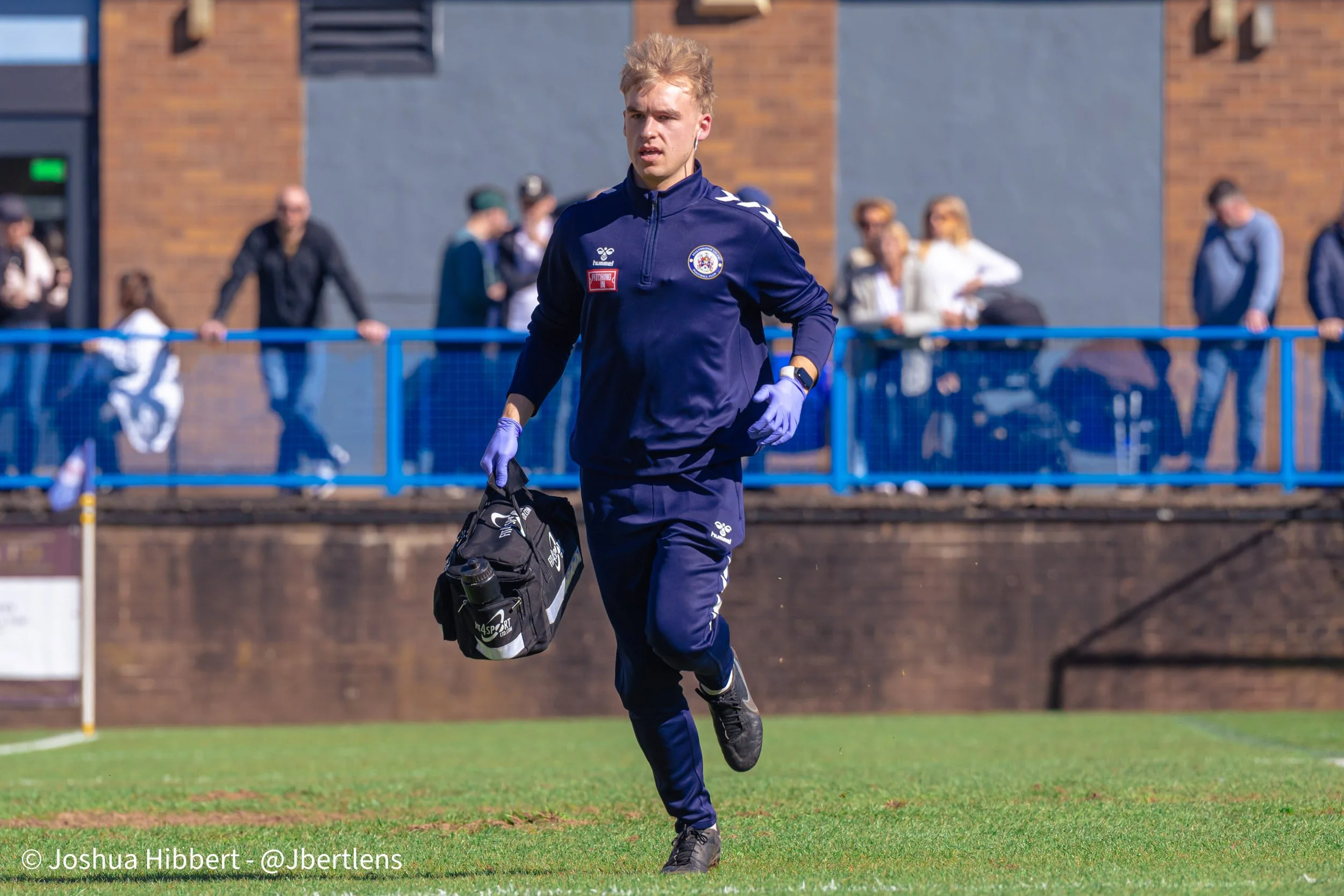 Sport_Photography_Stalybridge_Celtic_Mossley_AFC_06.04.26-39.jpg