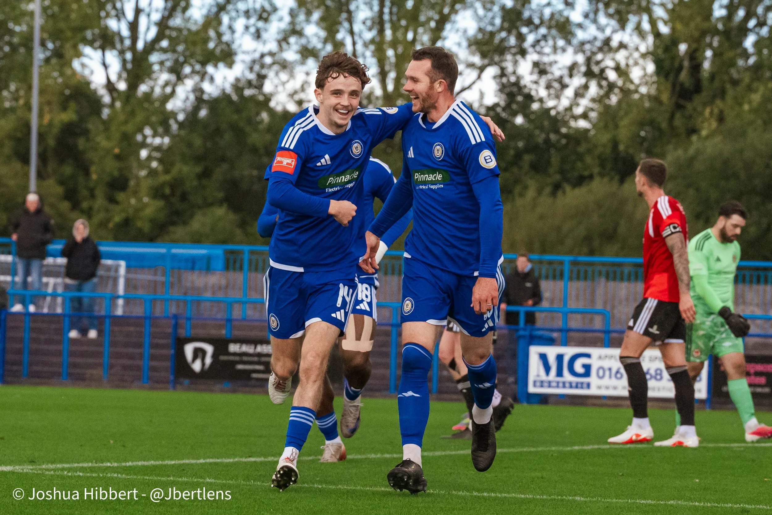 Curzon_Ashton_Hyde_United_Web_Sized_10.10.26-168.jpg