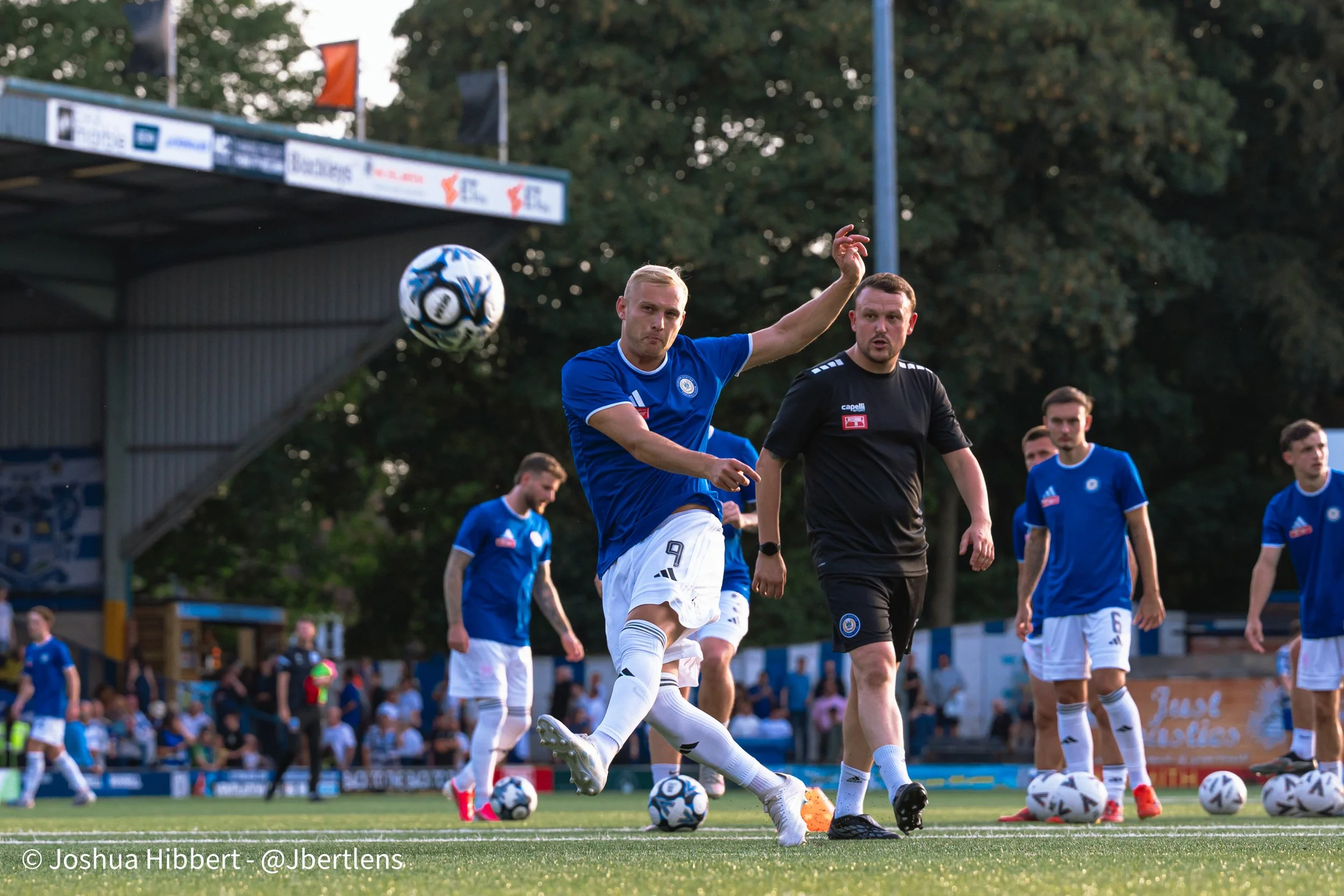 Curzon_Ashton_Bury_FC_Web_Sized_11.08.26-27.jpg
