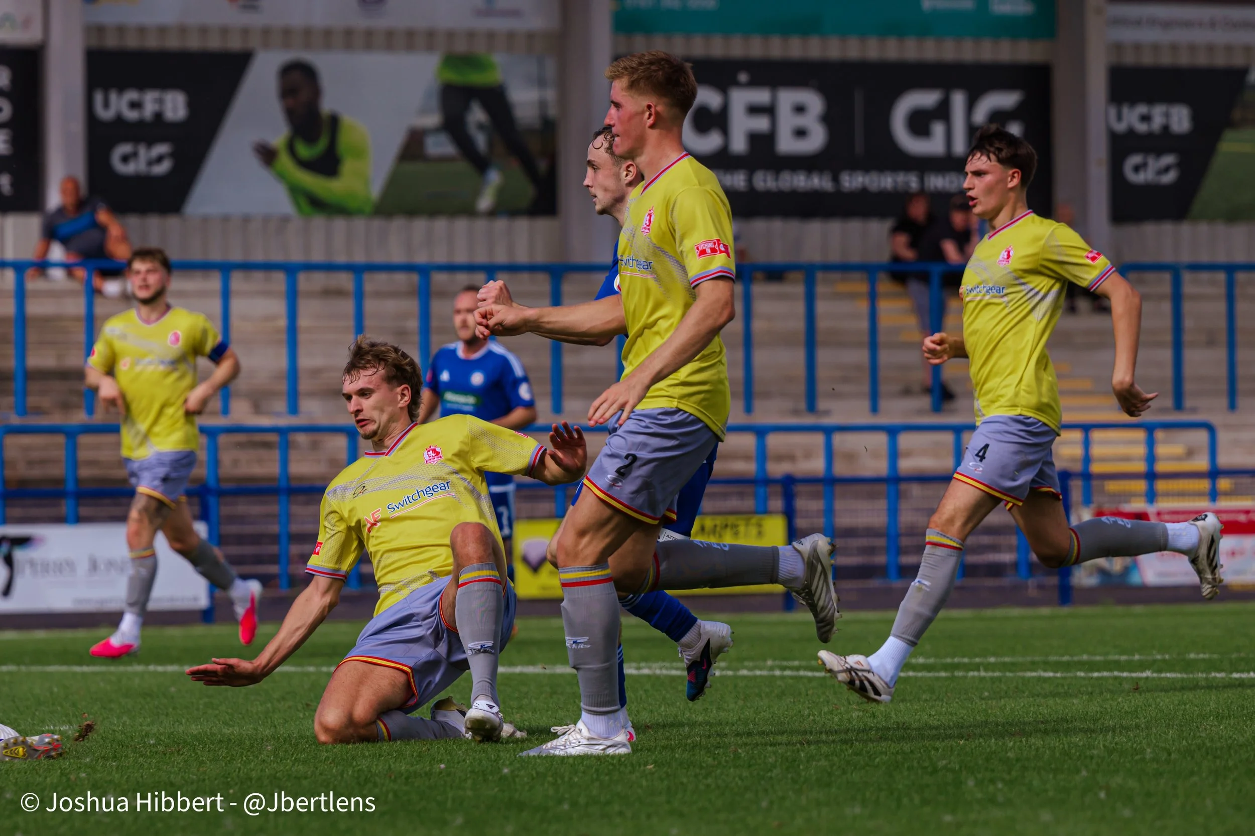 Curzon_Ashton_Alfreton_Town_Web_Sized-138.jpg
