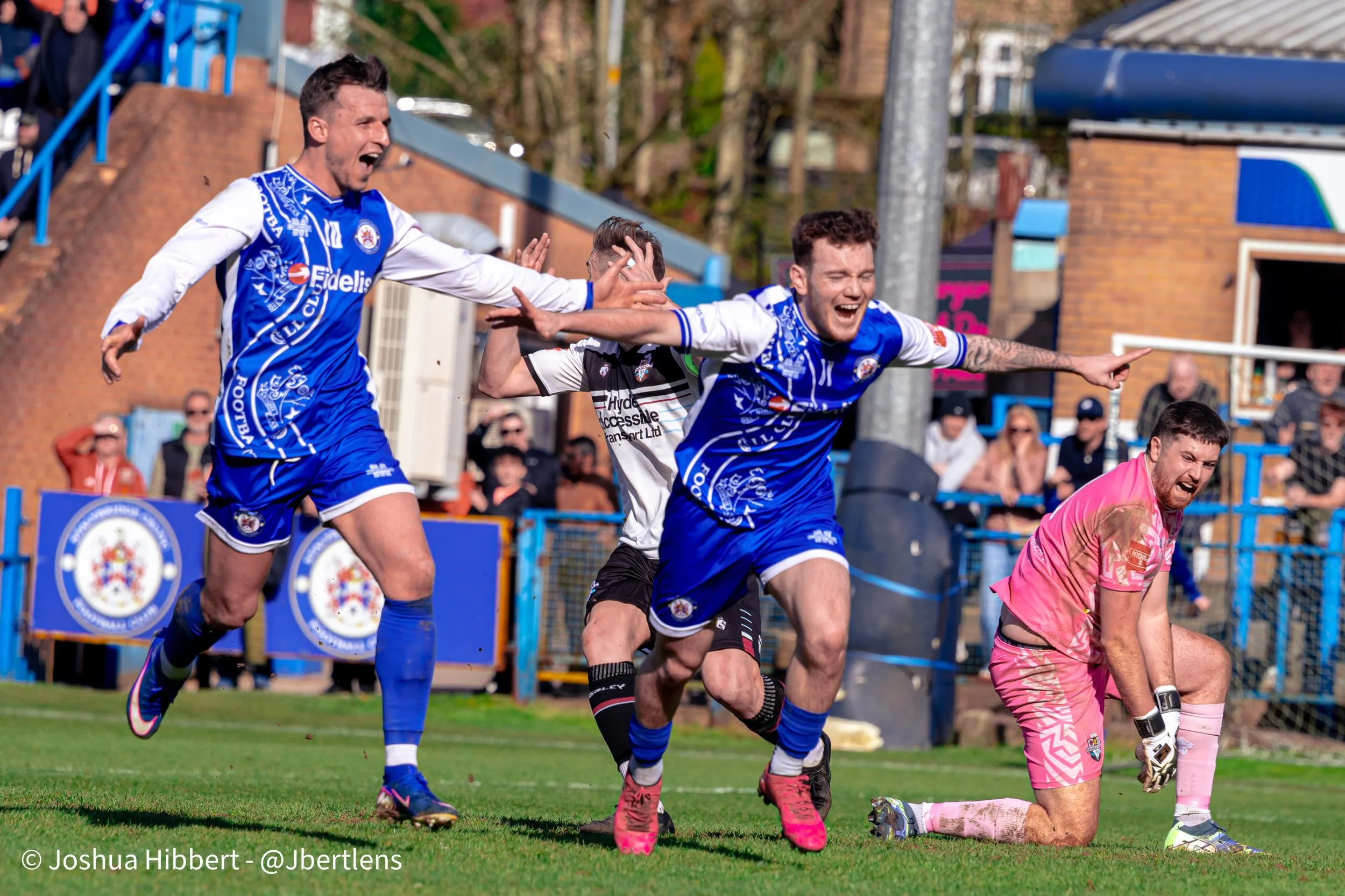 Sport_Photography_Stalybridge_Celtic_Mossley_AFC_06.04.26-106.jpg