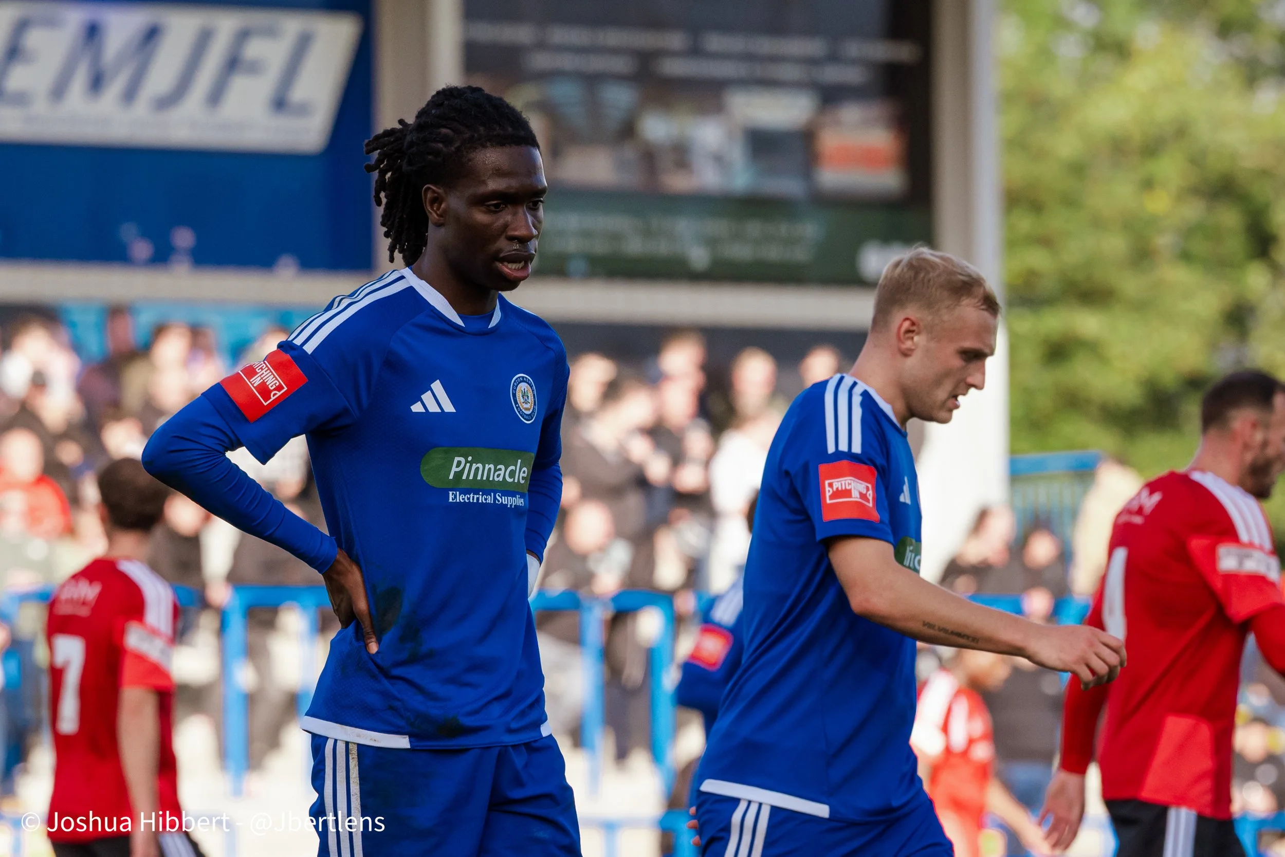 Curzon_Ashton_Hyde_United_Web_Sized_10.10.26-80.jpg