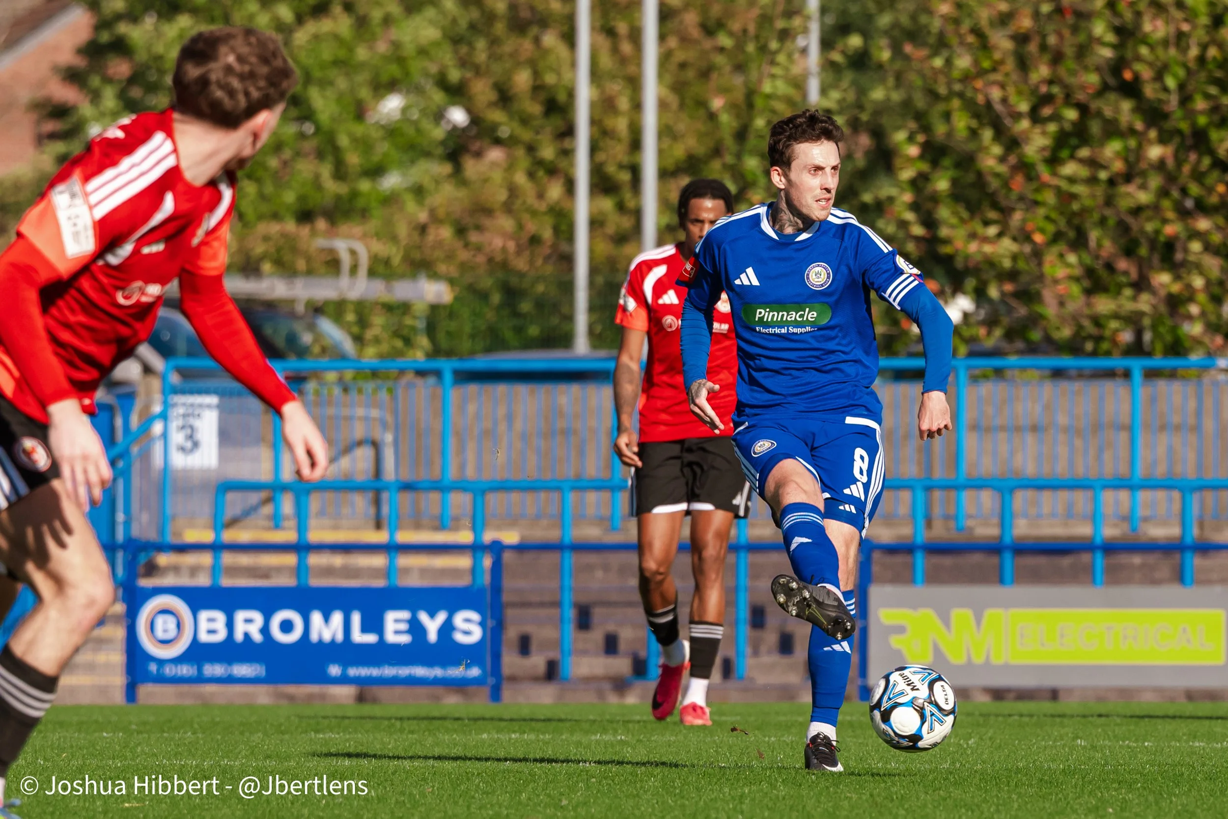 Curzon_Ashton_Hyde_United_Web_Sized_10.10.26-65.jpg