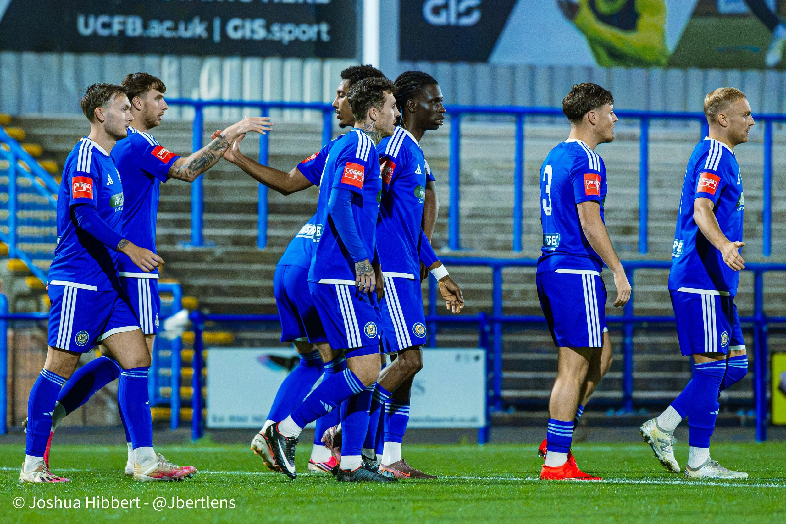 Curzon_Ashton_Redcar_Athletic_Web_Sized_06.10.26-37.jpg