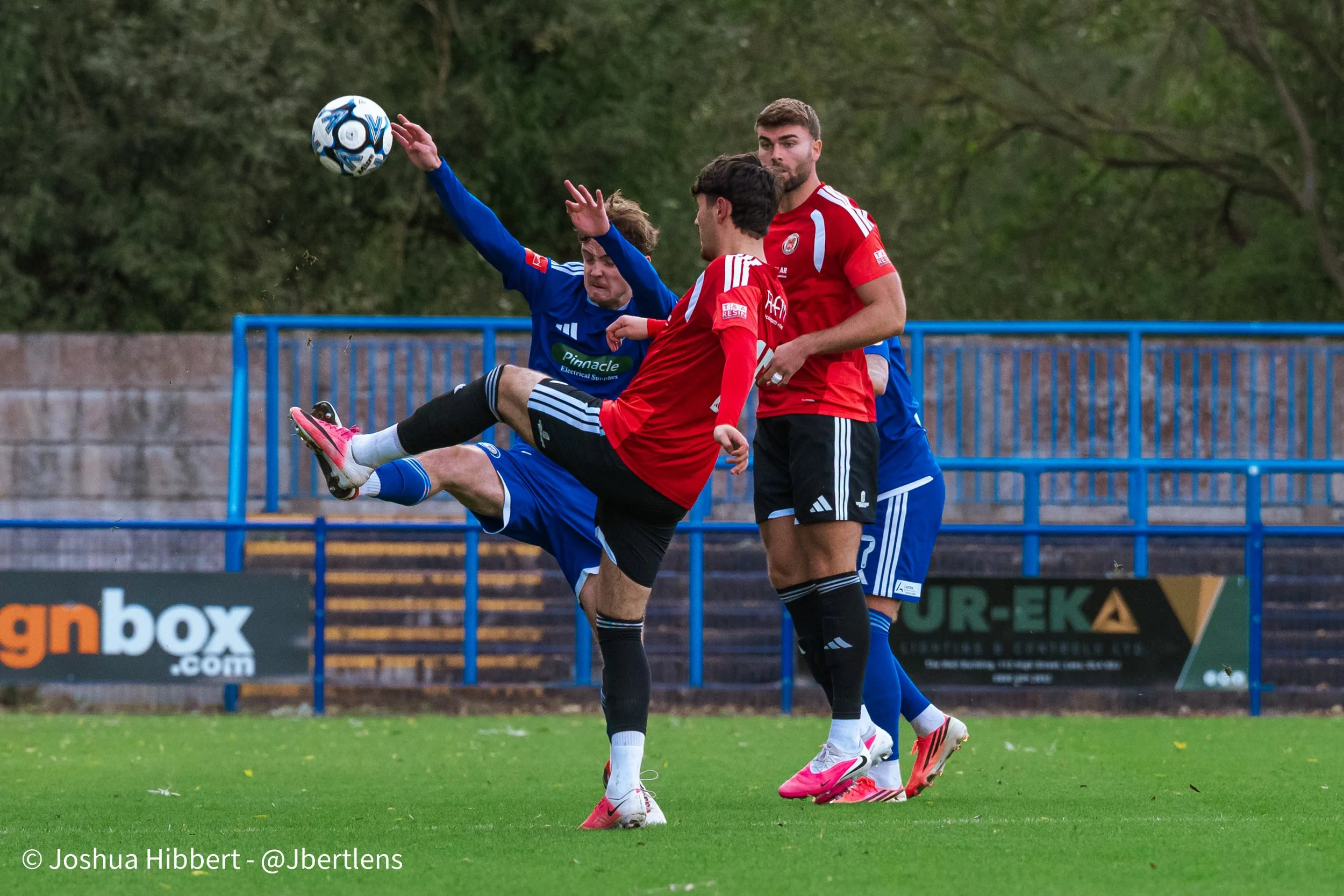 Curzon_Ashton_Hyde_United_Web_Sized_10.10.26-140.jpg