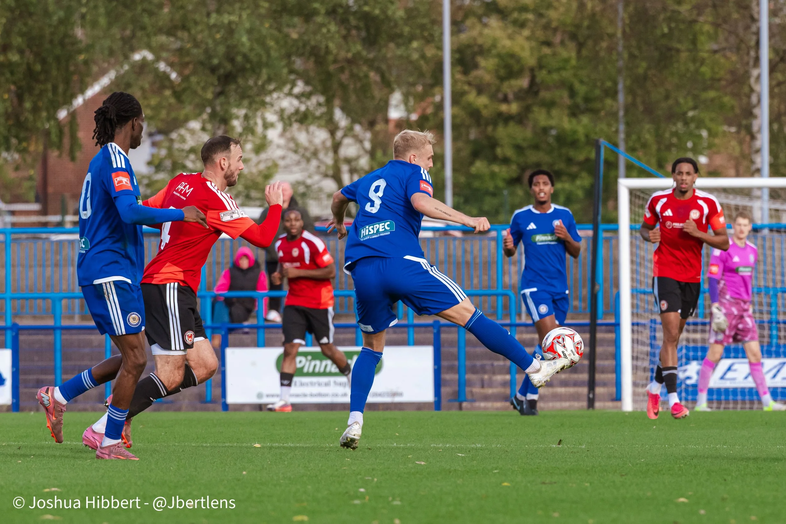 Curzon_Ashton_Hyde_United_Web_Sized_10.10.26-100.jpg