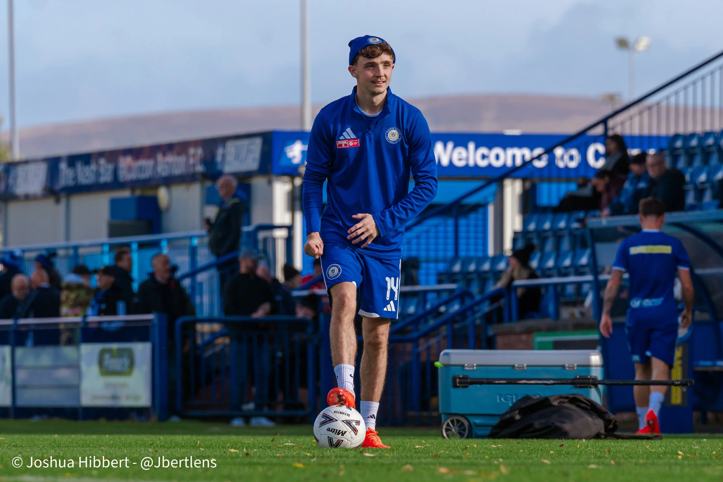 Curzon_Ashton_Hyde_United_Web_Sized_10.10.26-19.jpg