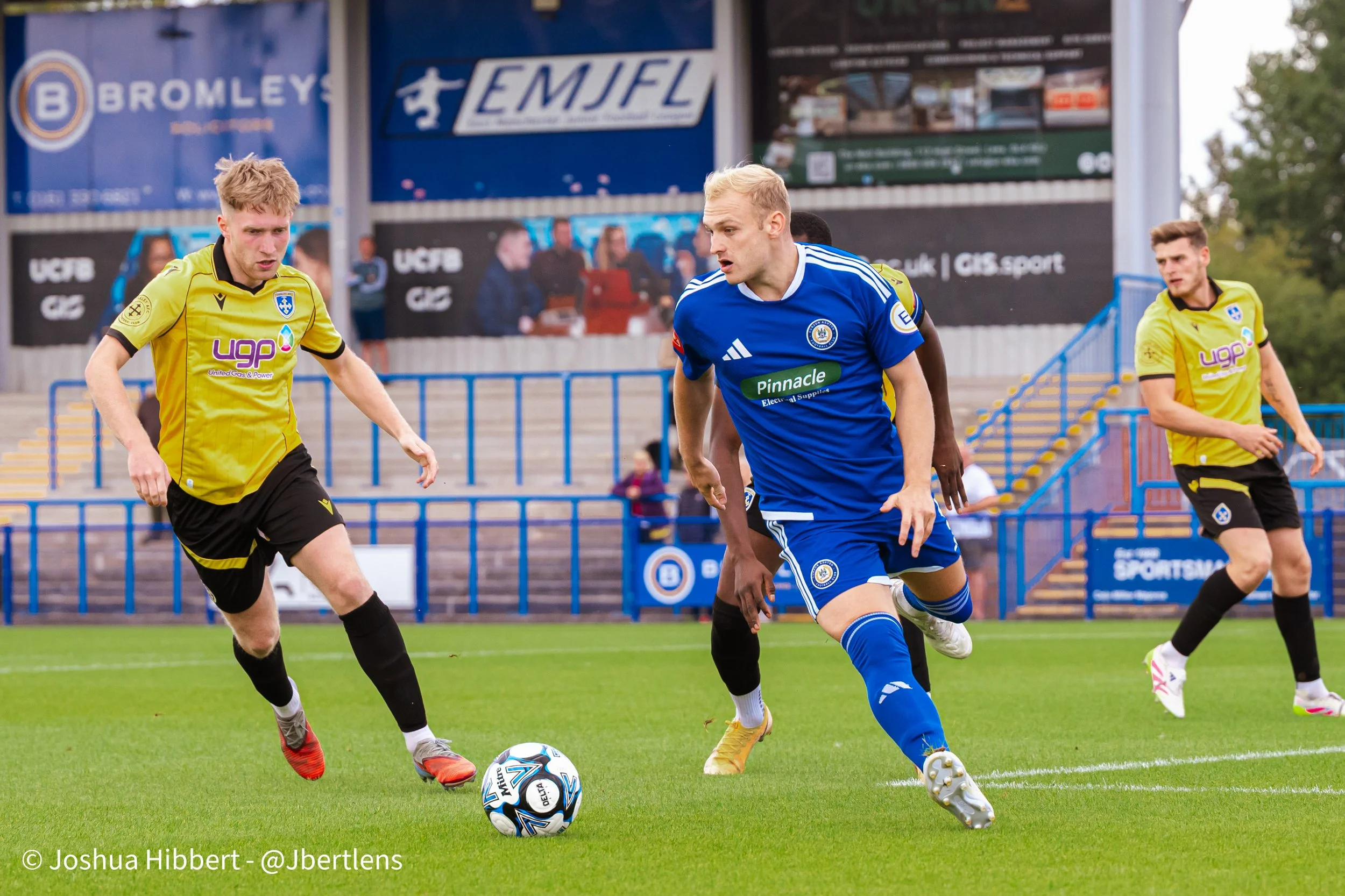Curzon_Ashton_Guiseley_AFC_Web_Sized_22.08.26-49.jpg